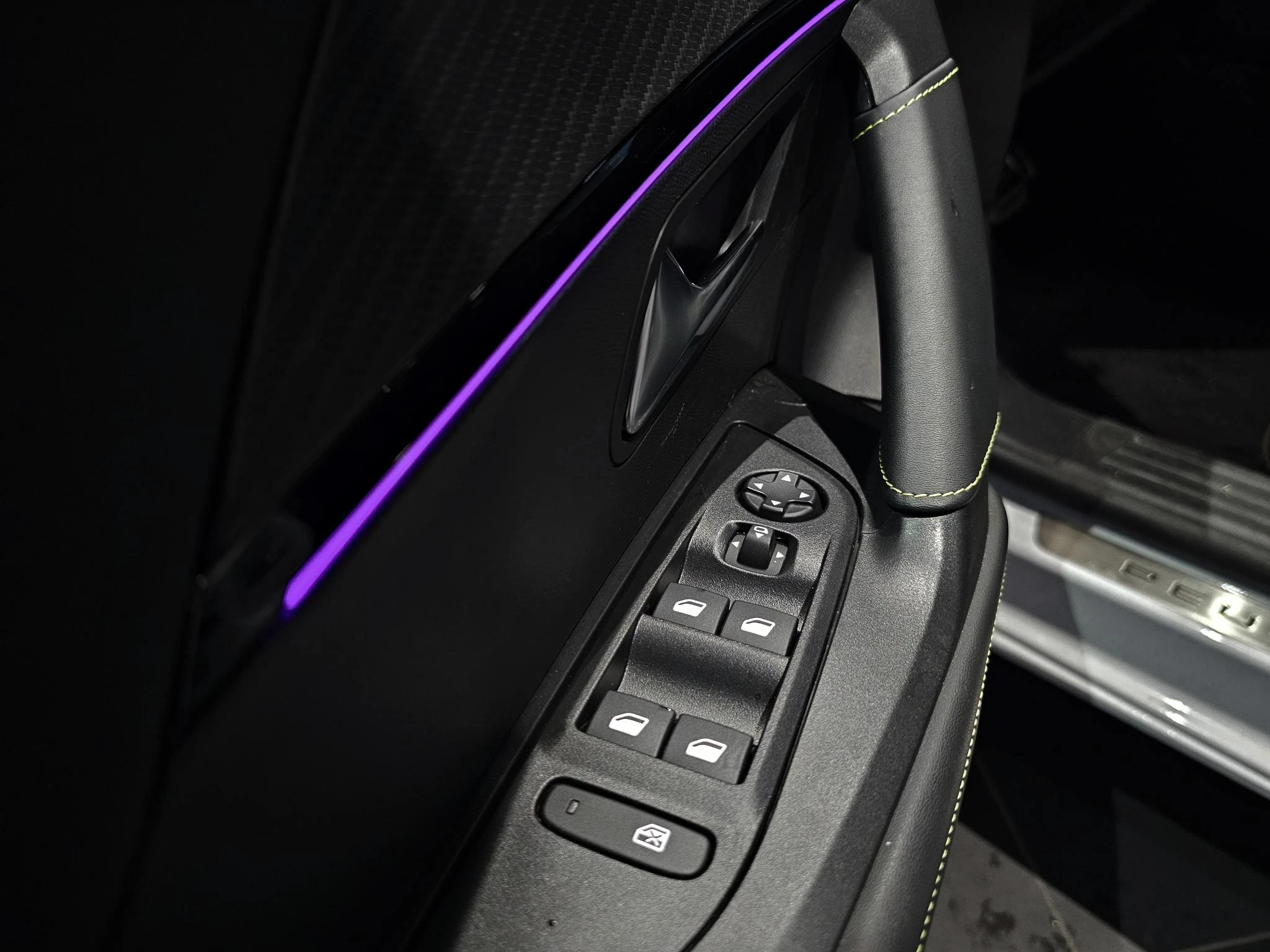 Peugeot-2008-image-13
