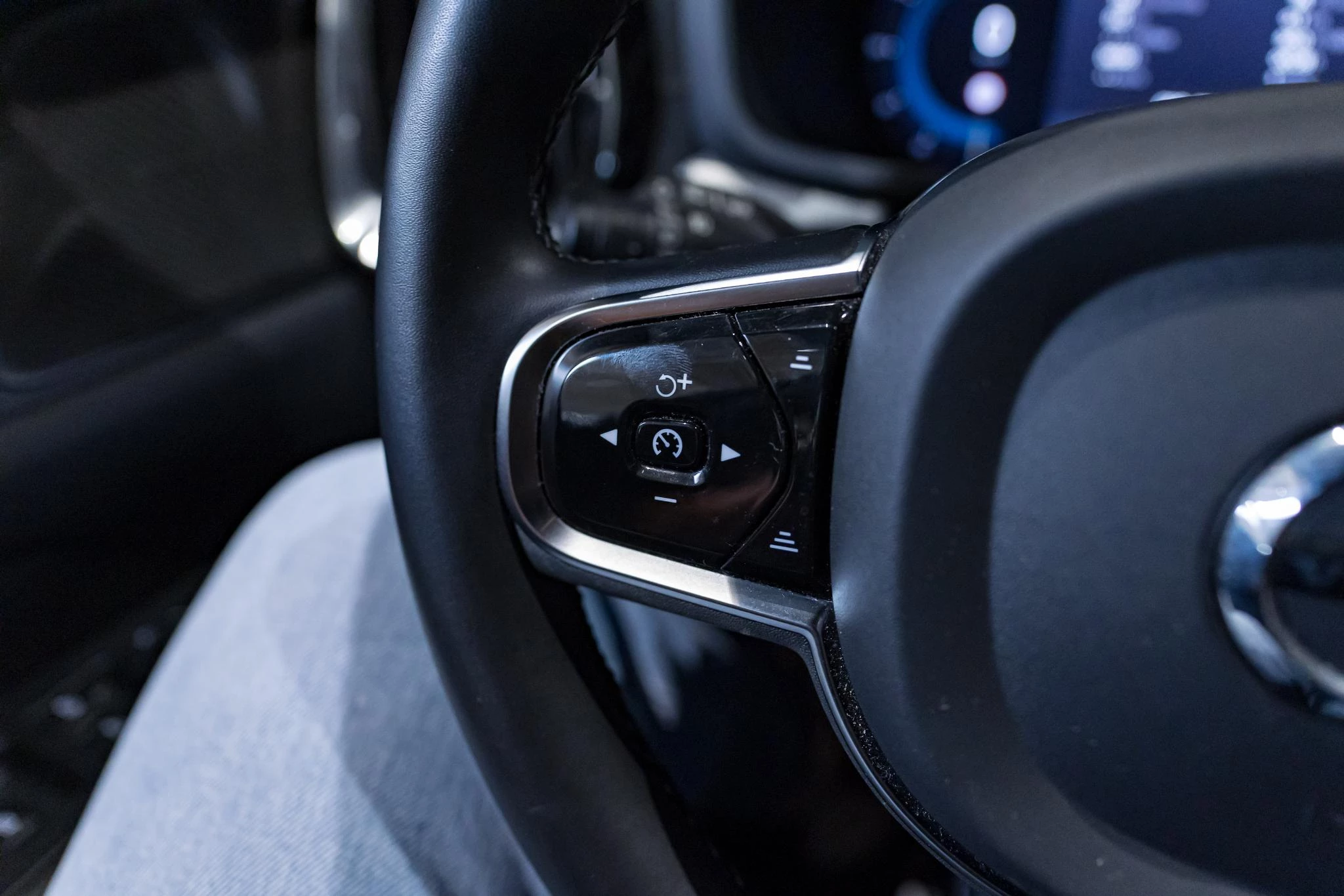 Volvo-S60-image-7