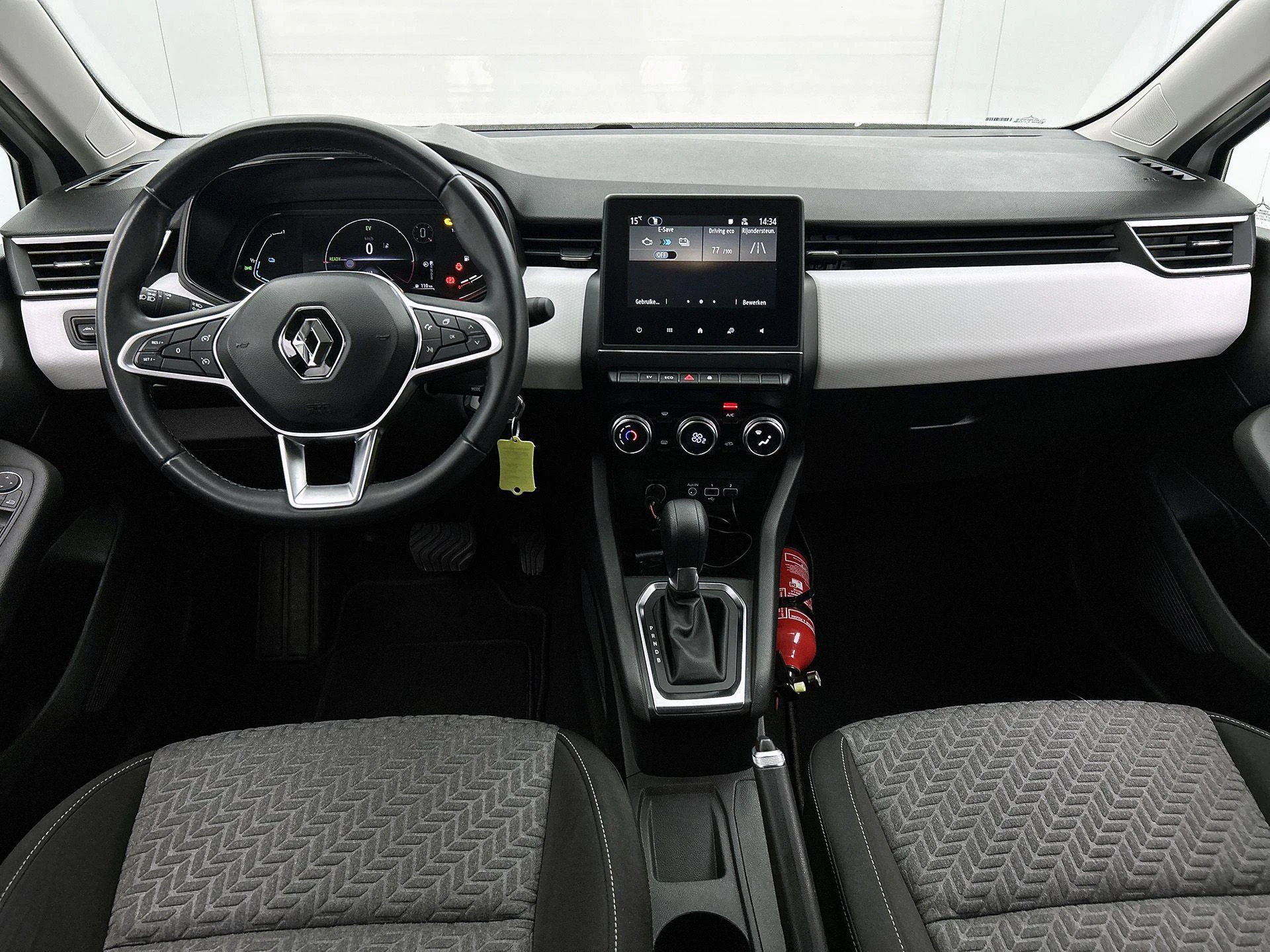 Renault-Clio-image-19