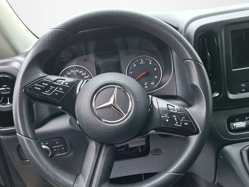 Mercedes-Benz Vito 116 NEUES MODELL EL AHK NAVI KAM TEMPOMAT