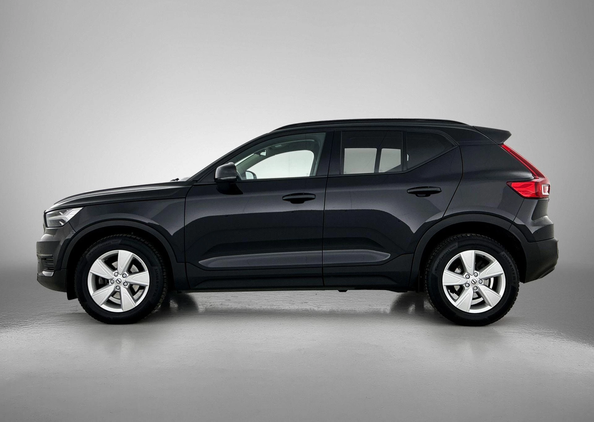 Volvo-XC40-image-1