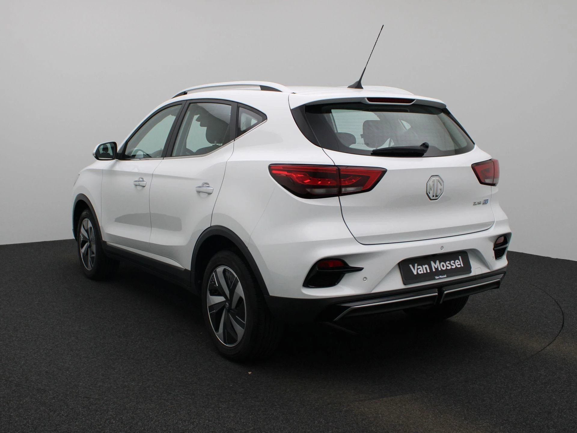 MG-ZS EV-image-27