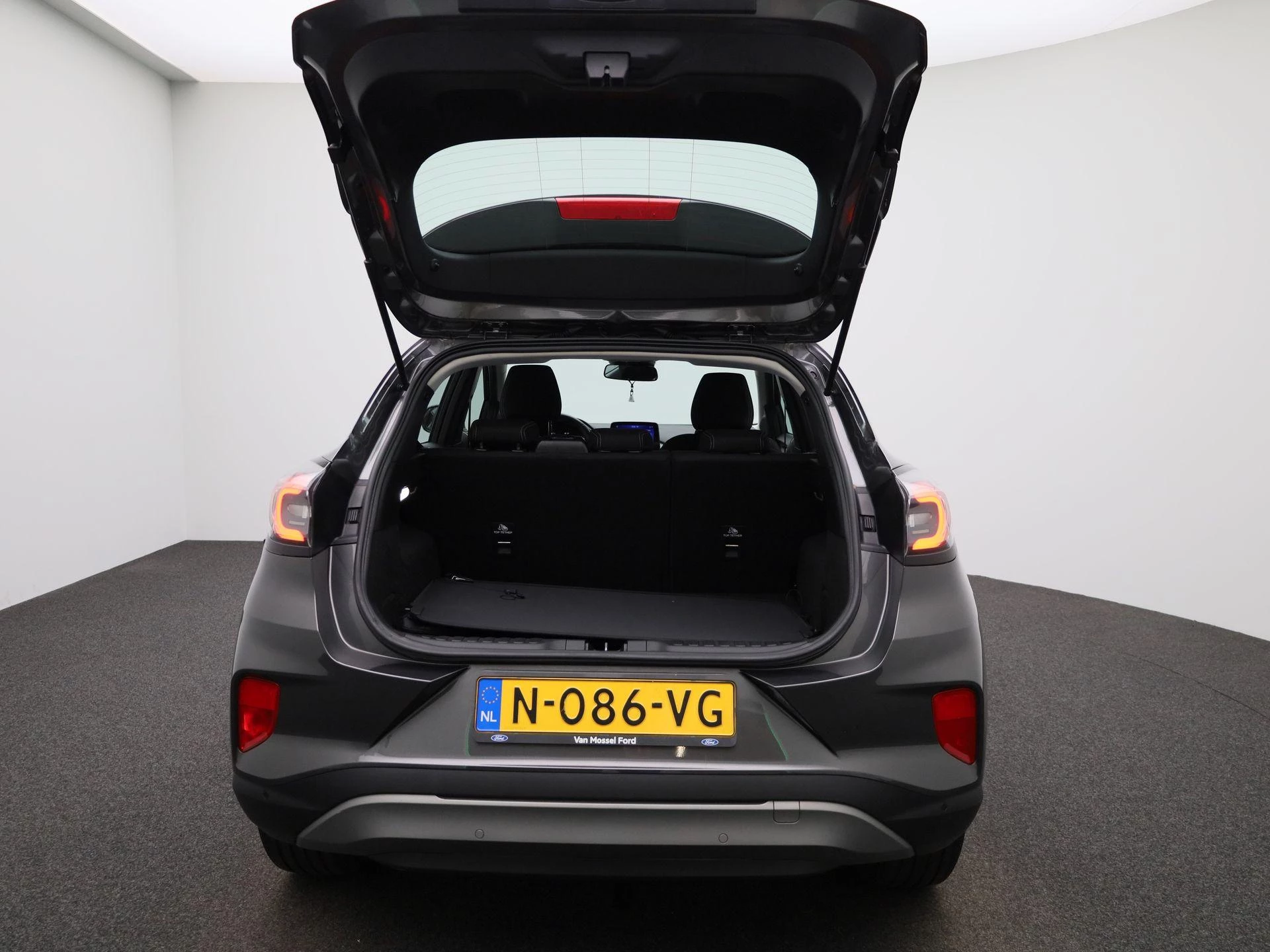 Ford Puma 1.0 EcoBoost Hybrid Titanium