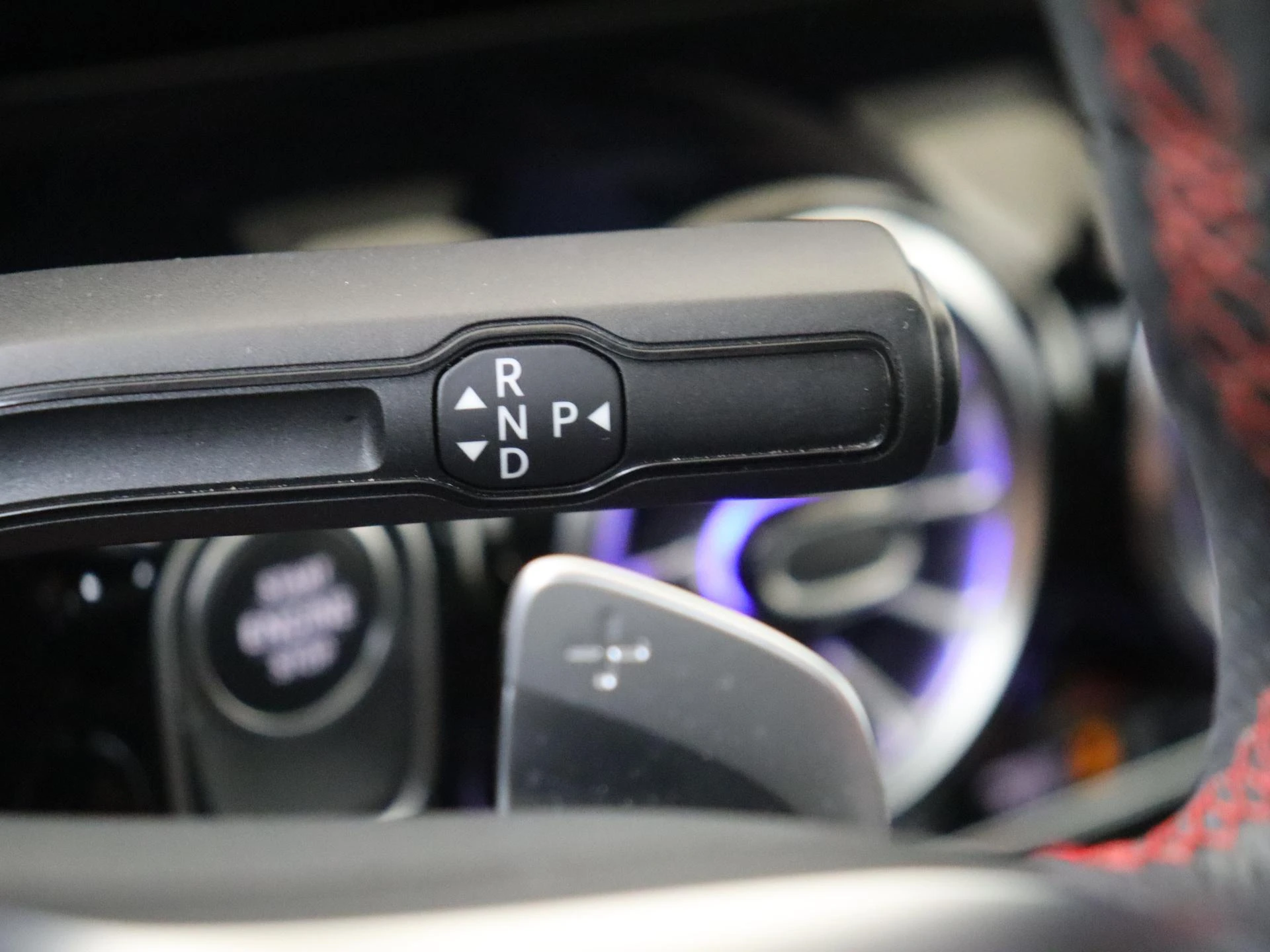 Mercedes-Benz-GLA-image-14