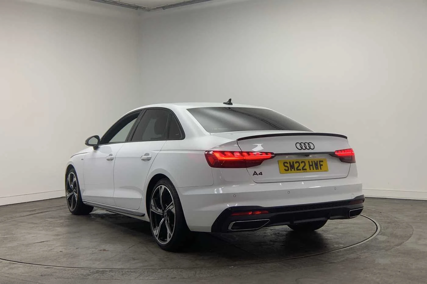 Audi-A4-image-2