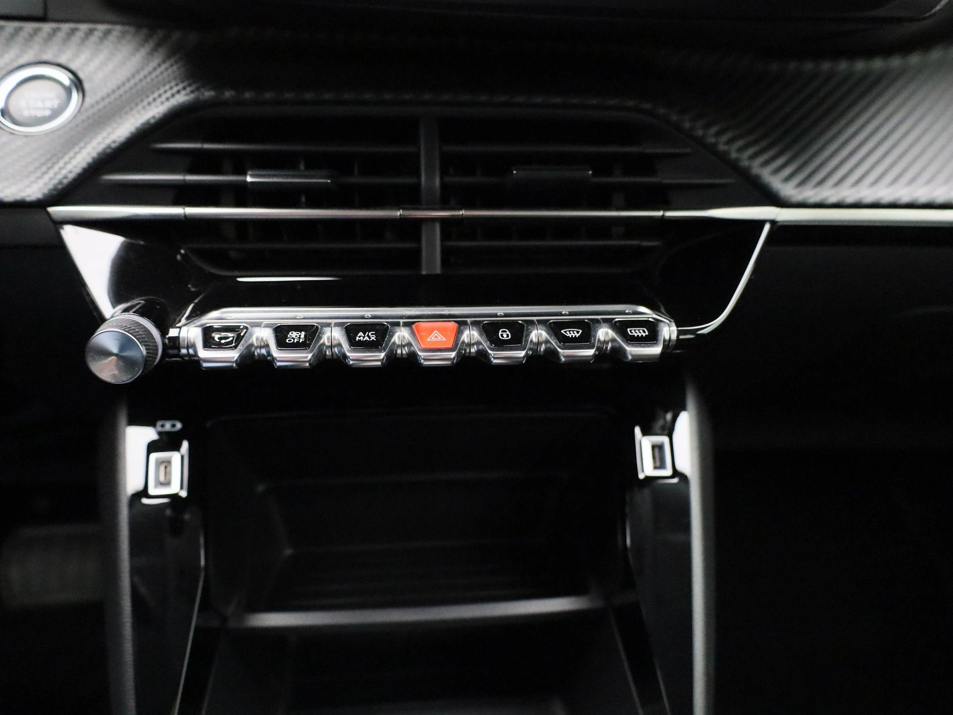 Peugeot-e-2008-image-24