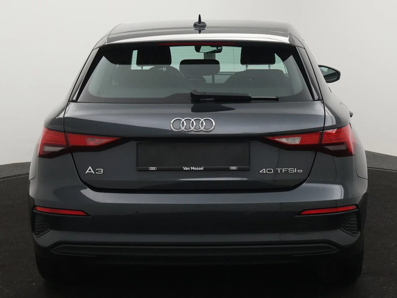 Audi A3 Sportback PHEV Audi A3 Sportback PHEV Attraction 40TFSIe 204PK *AUTOMAAT*NAVI*PDC ACHTER*APP-CONNECT*VIRTUAL COCKPI