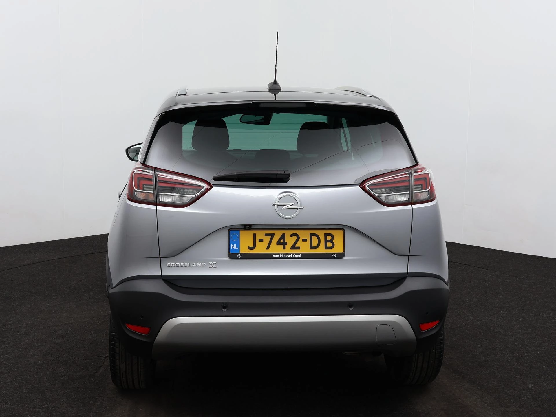 Opel-Crossland X-image-1
