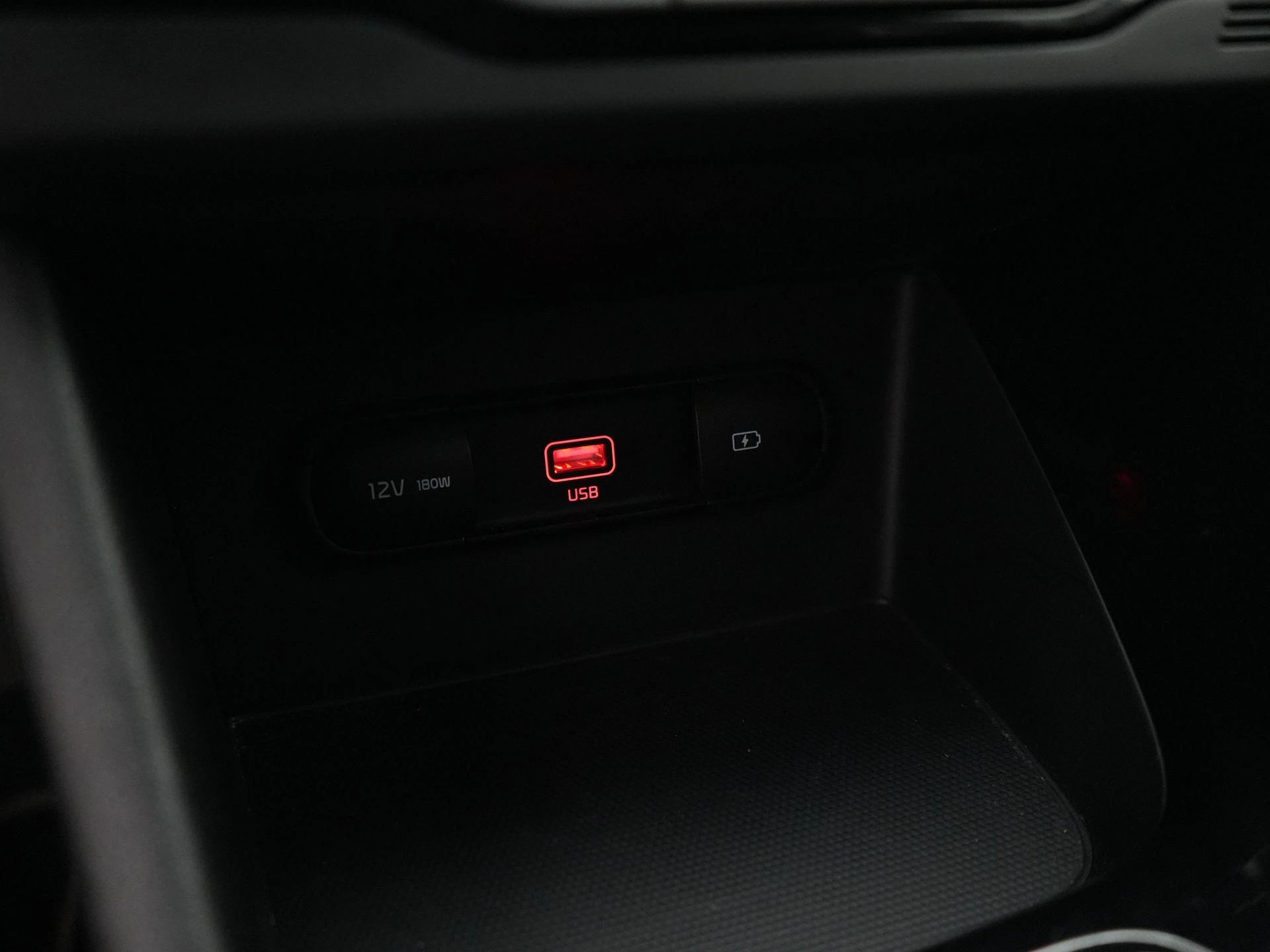 Kia-Niro-image-18