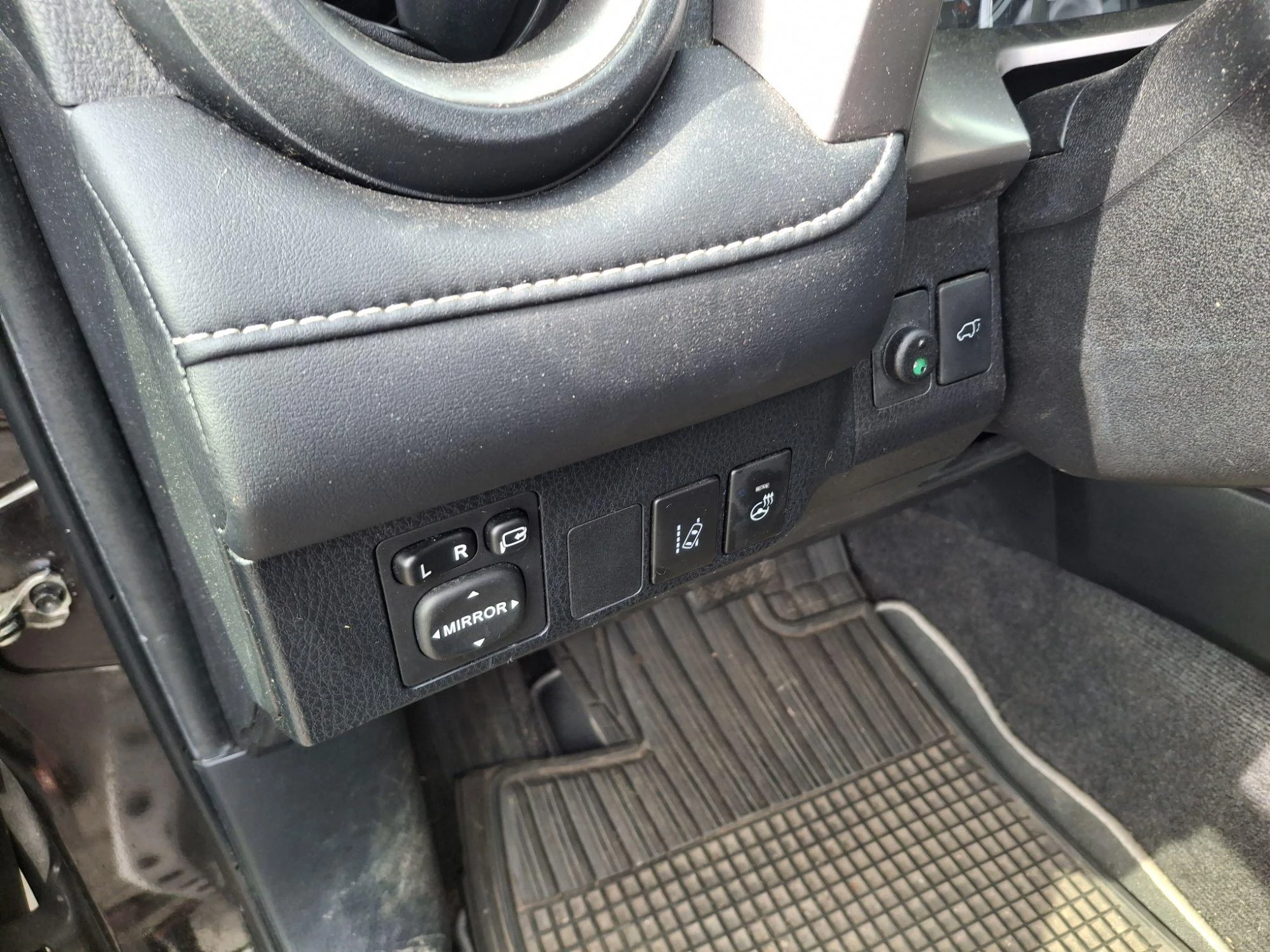 Toyota-RAV4-image-17