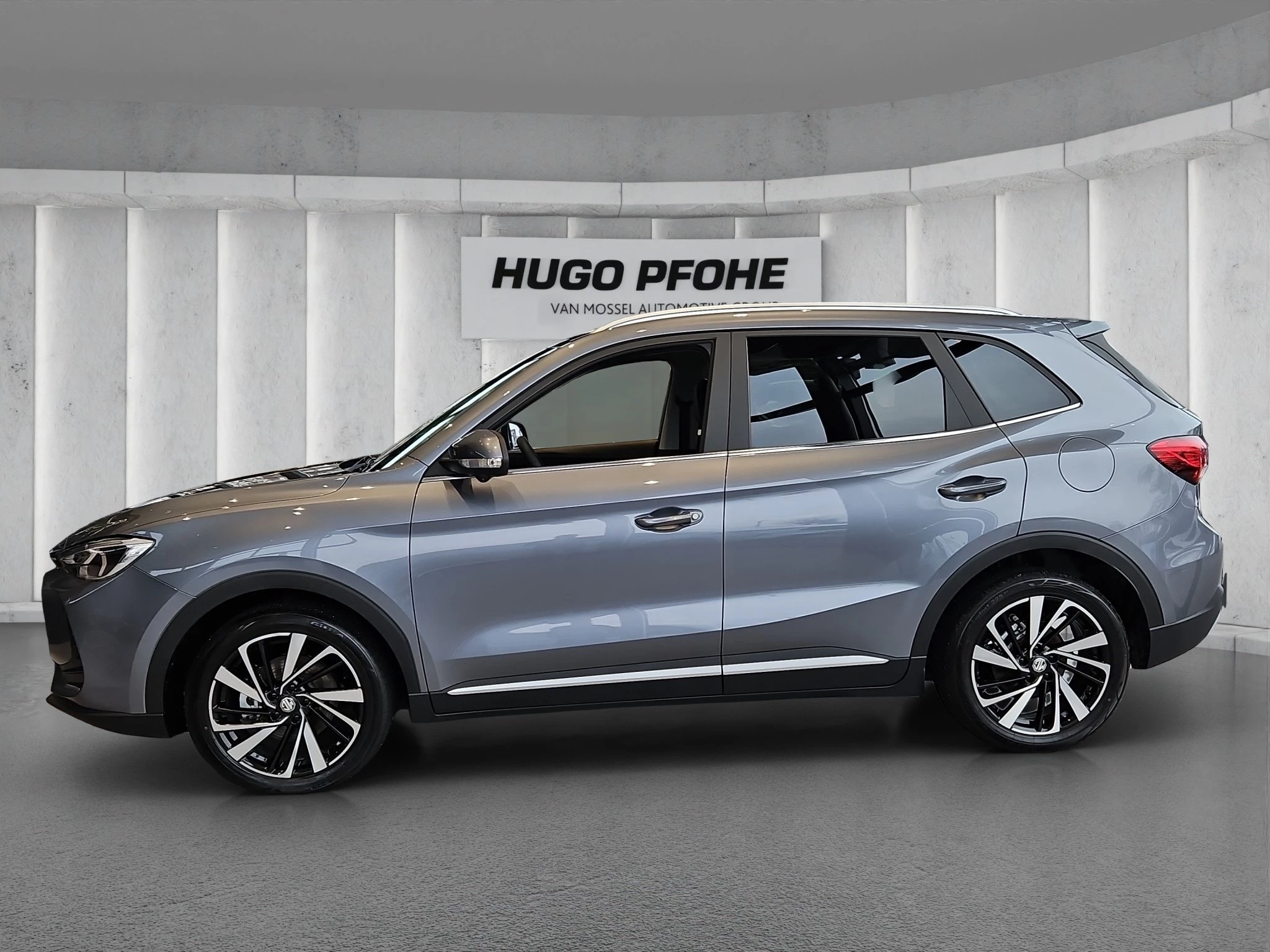 MG ZS Luxury 1.5 Hybrid+ Sports Utility Vehicle. 145 kW. 5-türig