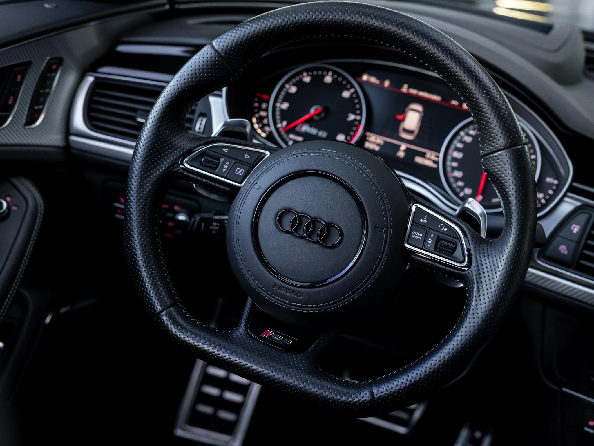 Audi-RS6-image-13
