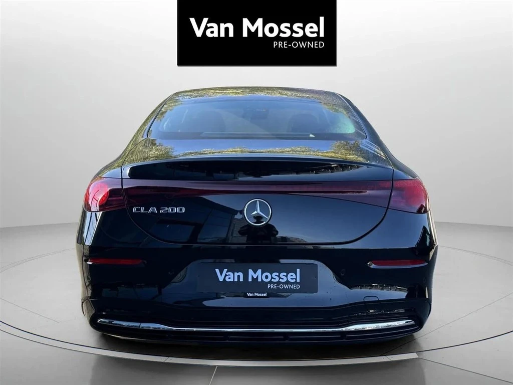 Mercedes-Benz-CLA-image-5