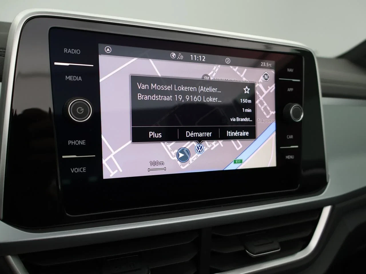 Volkswagen-T-Roc-image-18