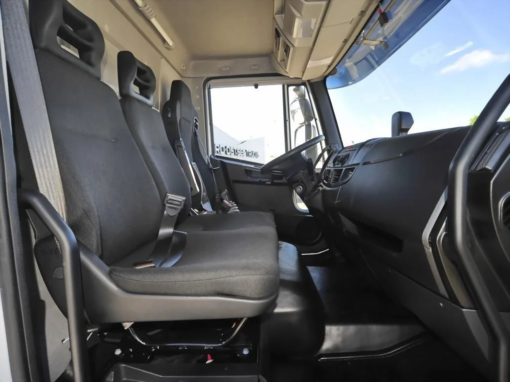 Iveco-Eurocargo-image-13