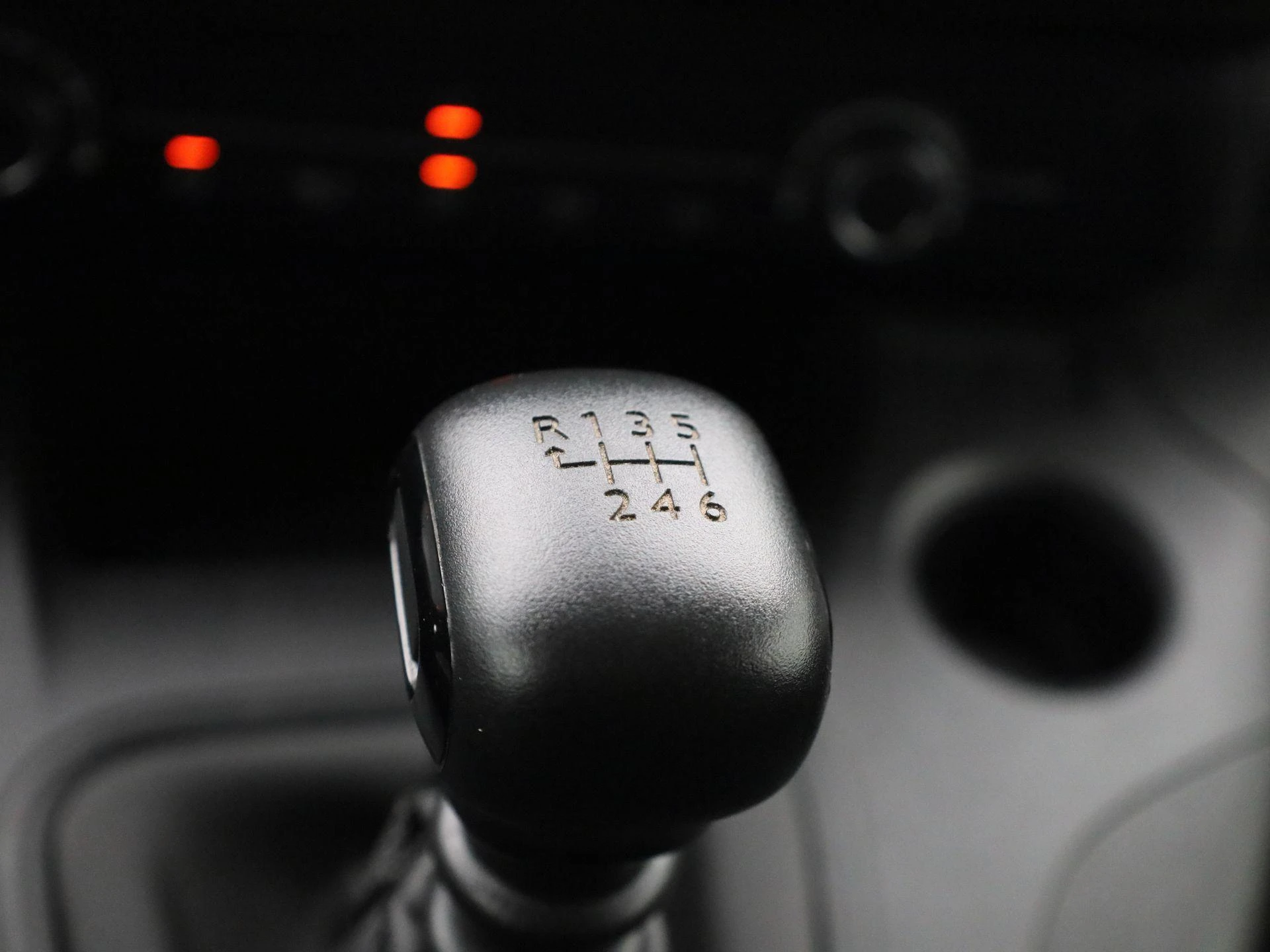 Opel-Combo Life-image-23