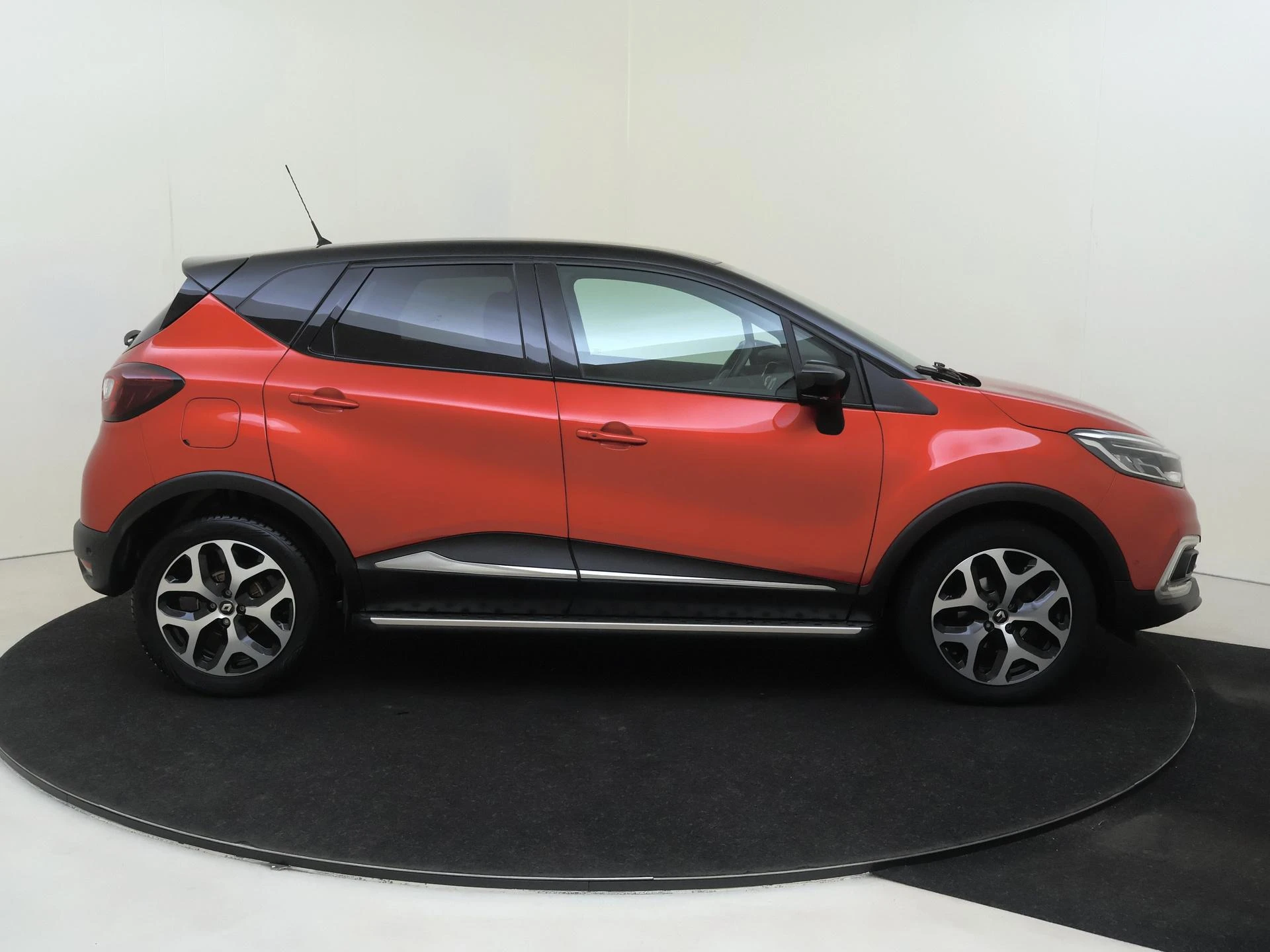 Renault-Captur-image-8