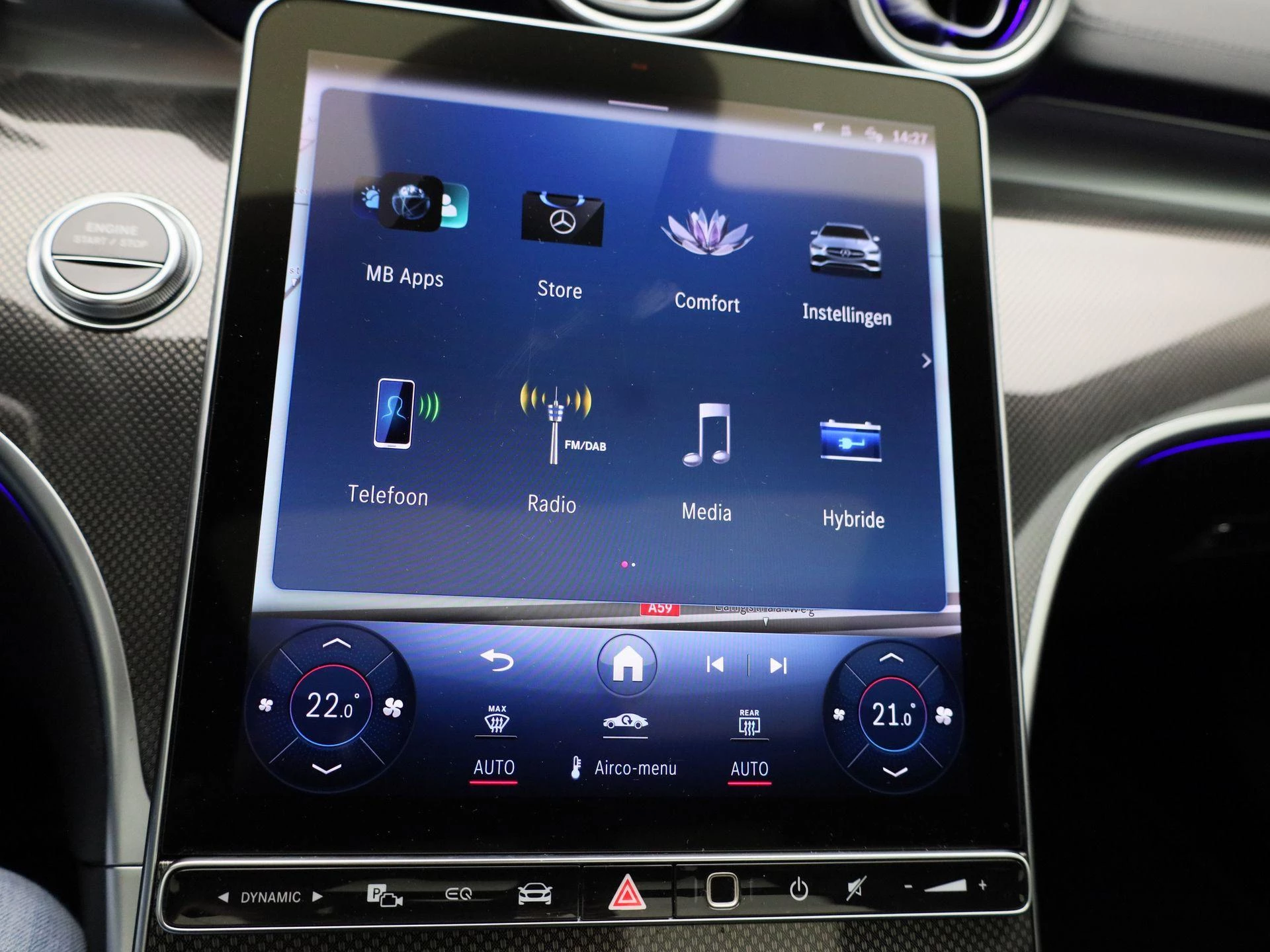 Mercedes-Benz-C-Klasse-image-17