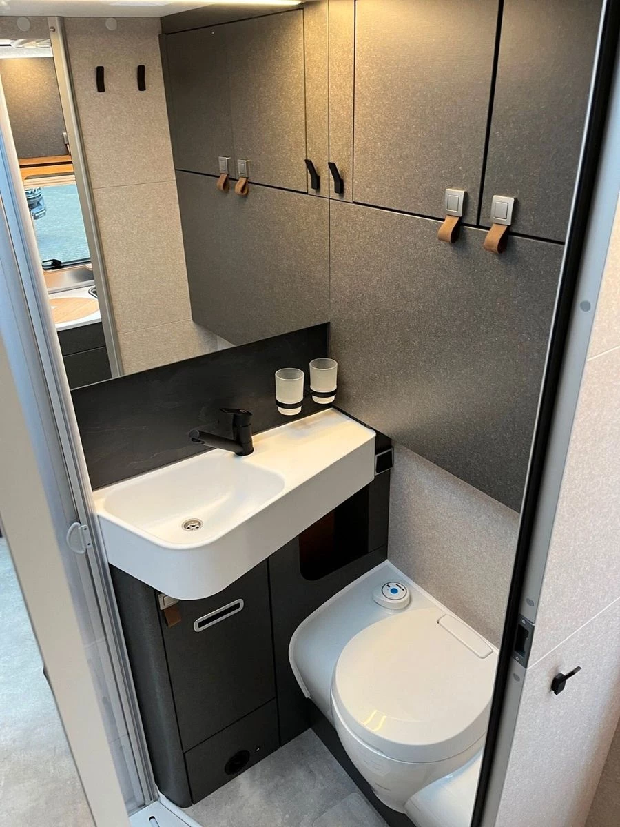 Hymer--image-11