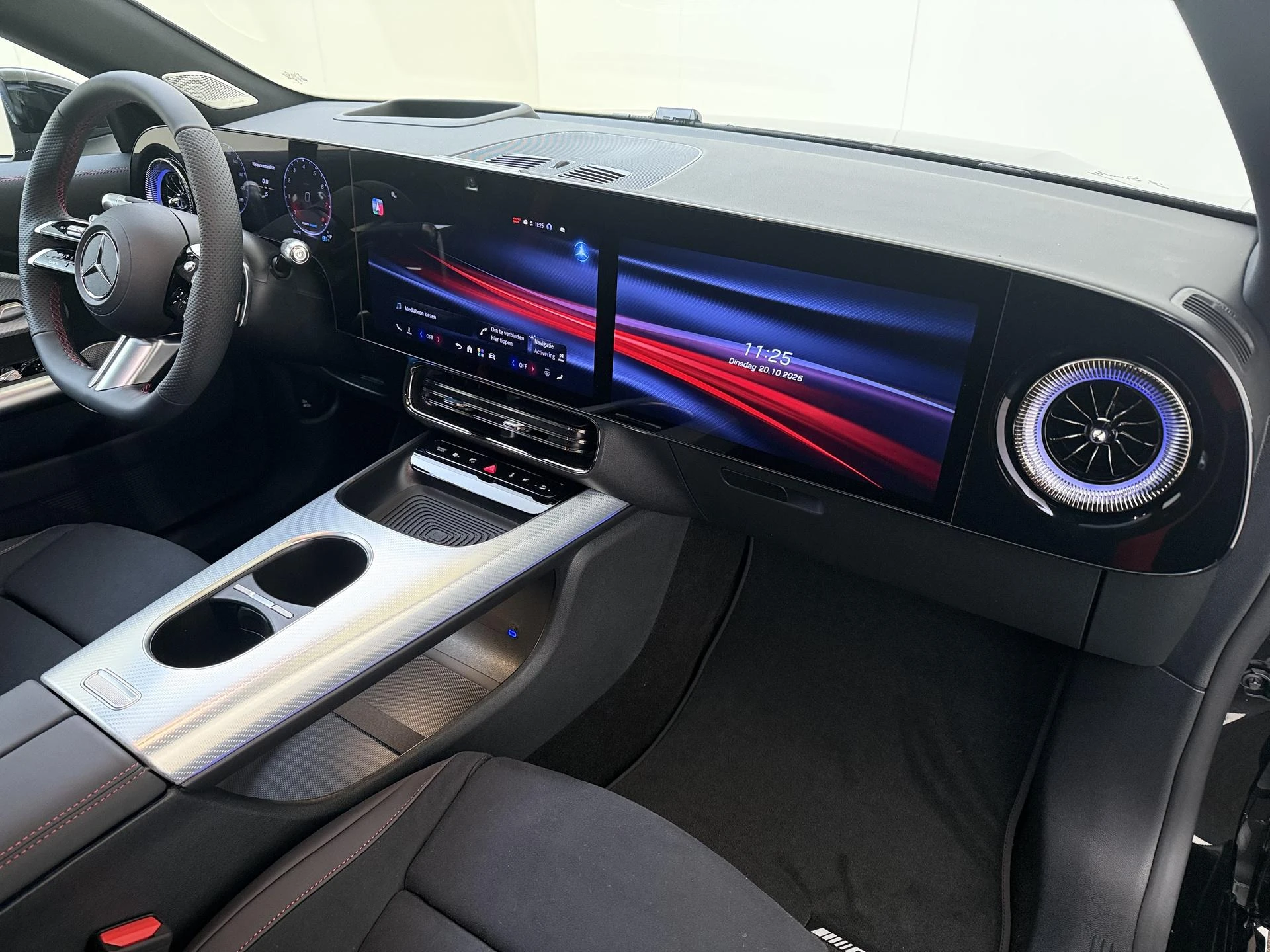 Mercedes-Benz-CLA-image-4
