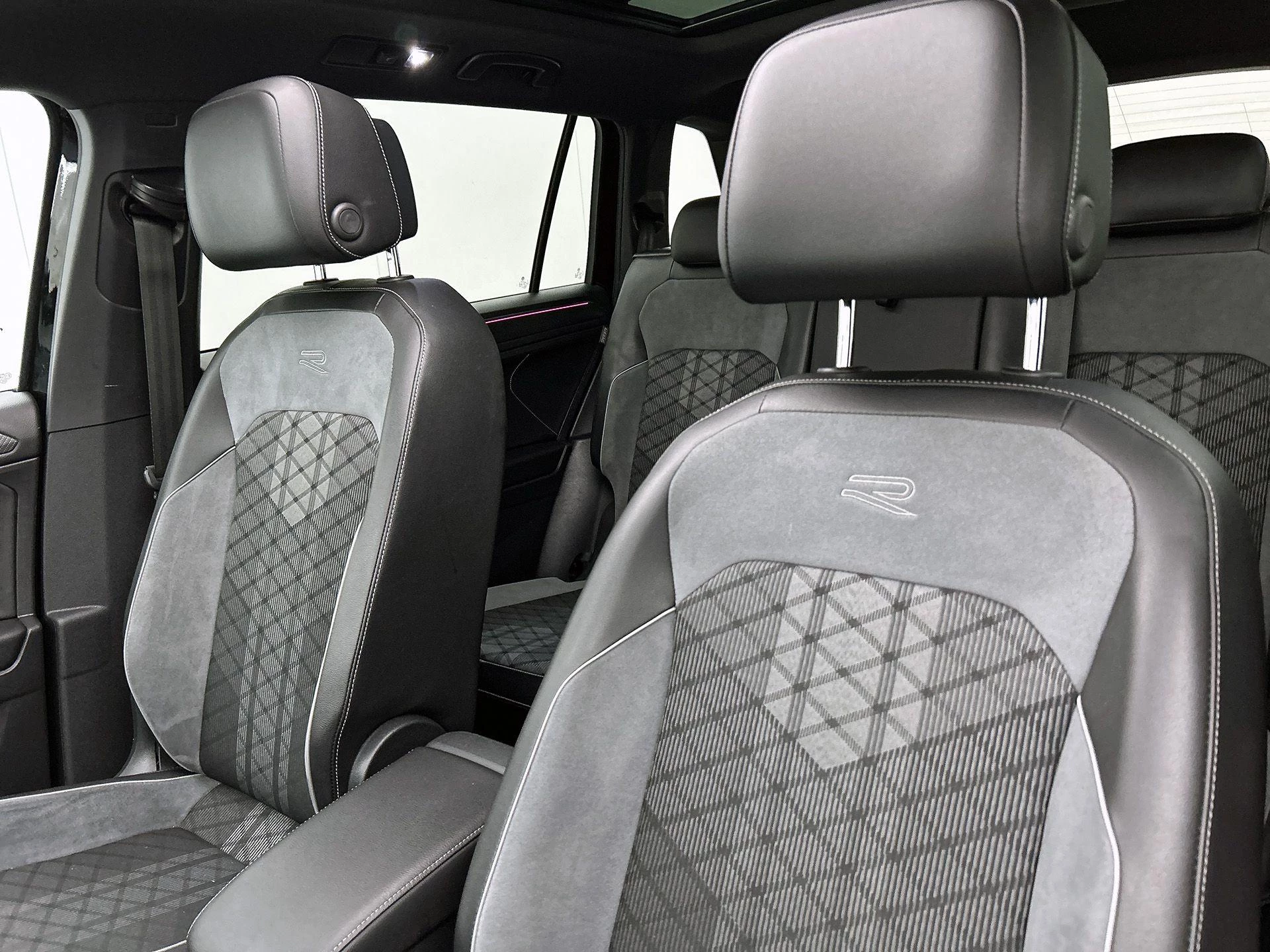 Volkswagen-Tiguan Allspace-image-9