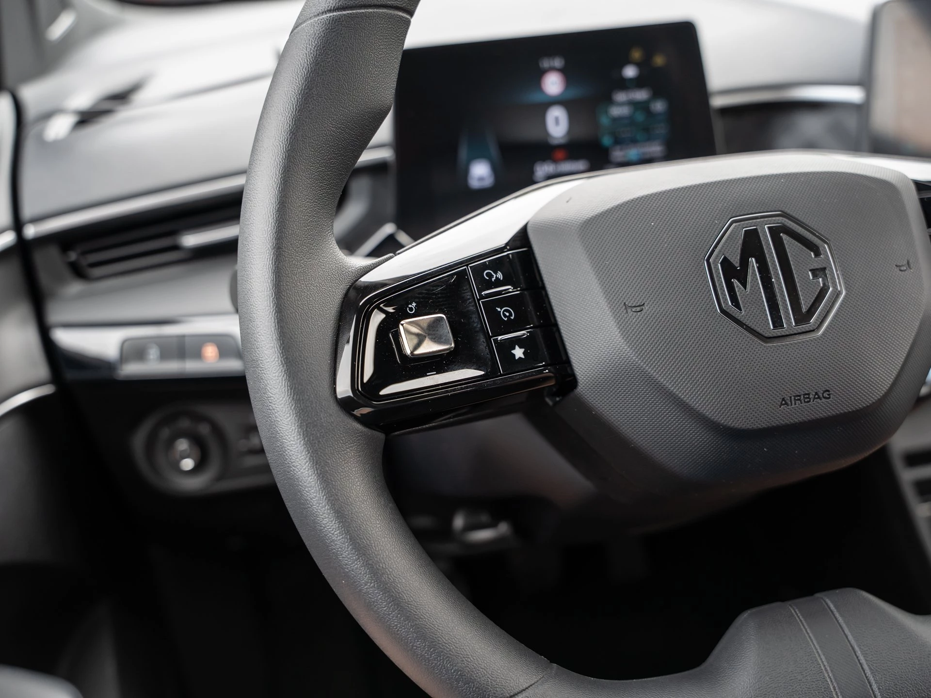 MG MG3 Standard 1.5 85kW PDC | Klima | Navi | BT | ZV m. FB