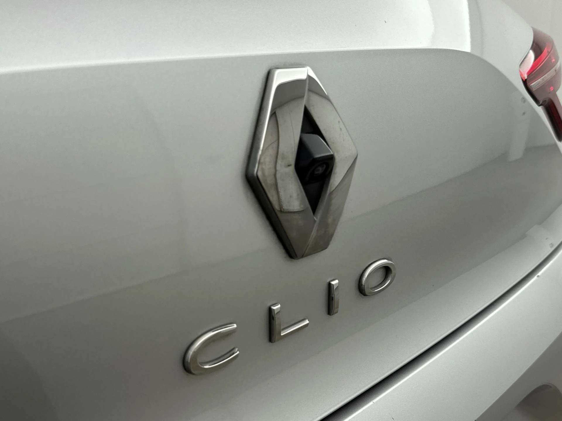 Renault-Clio-image-21