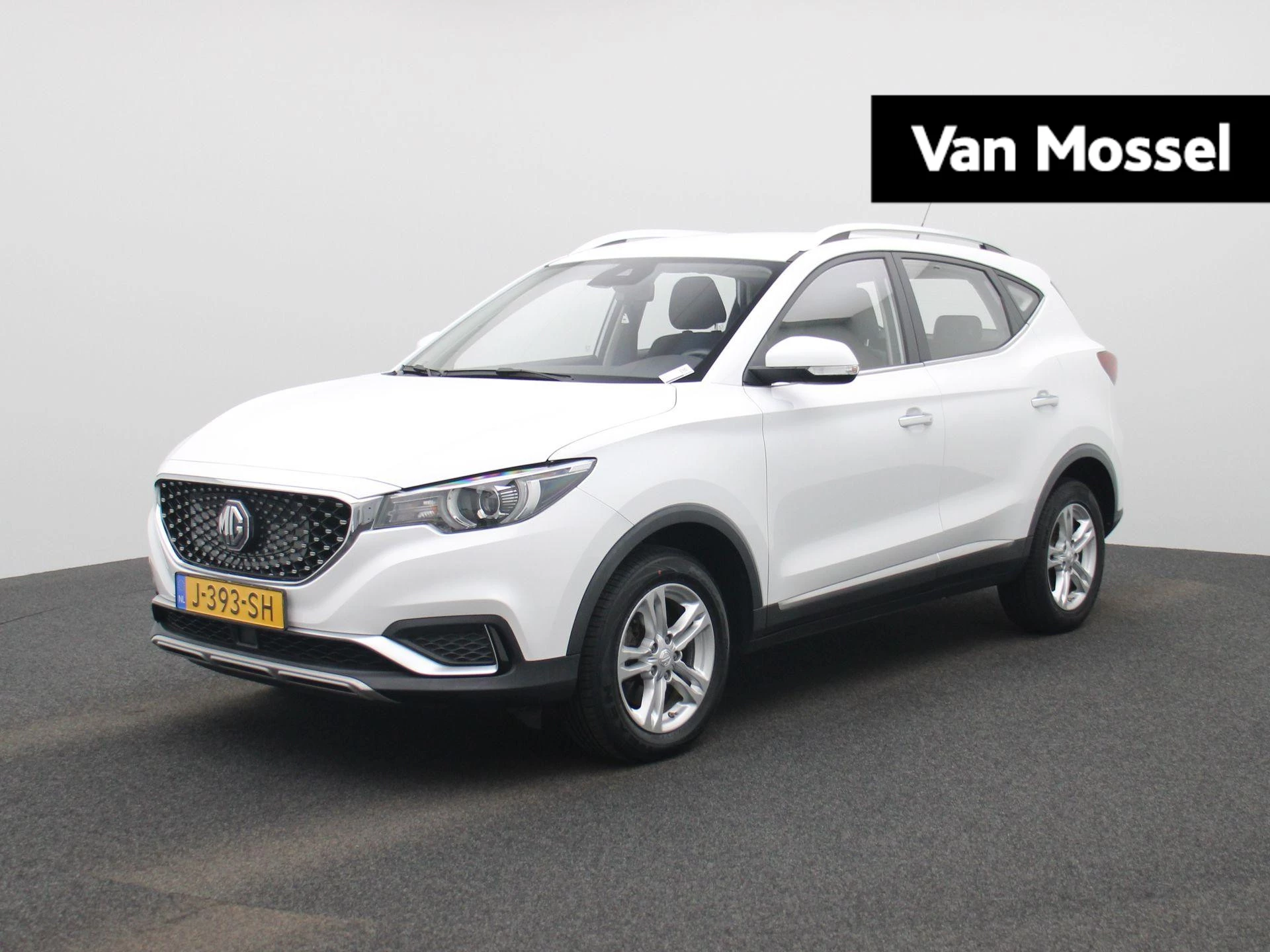 MG-ZS EV-image-0