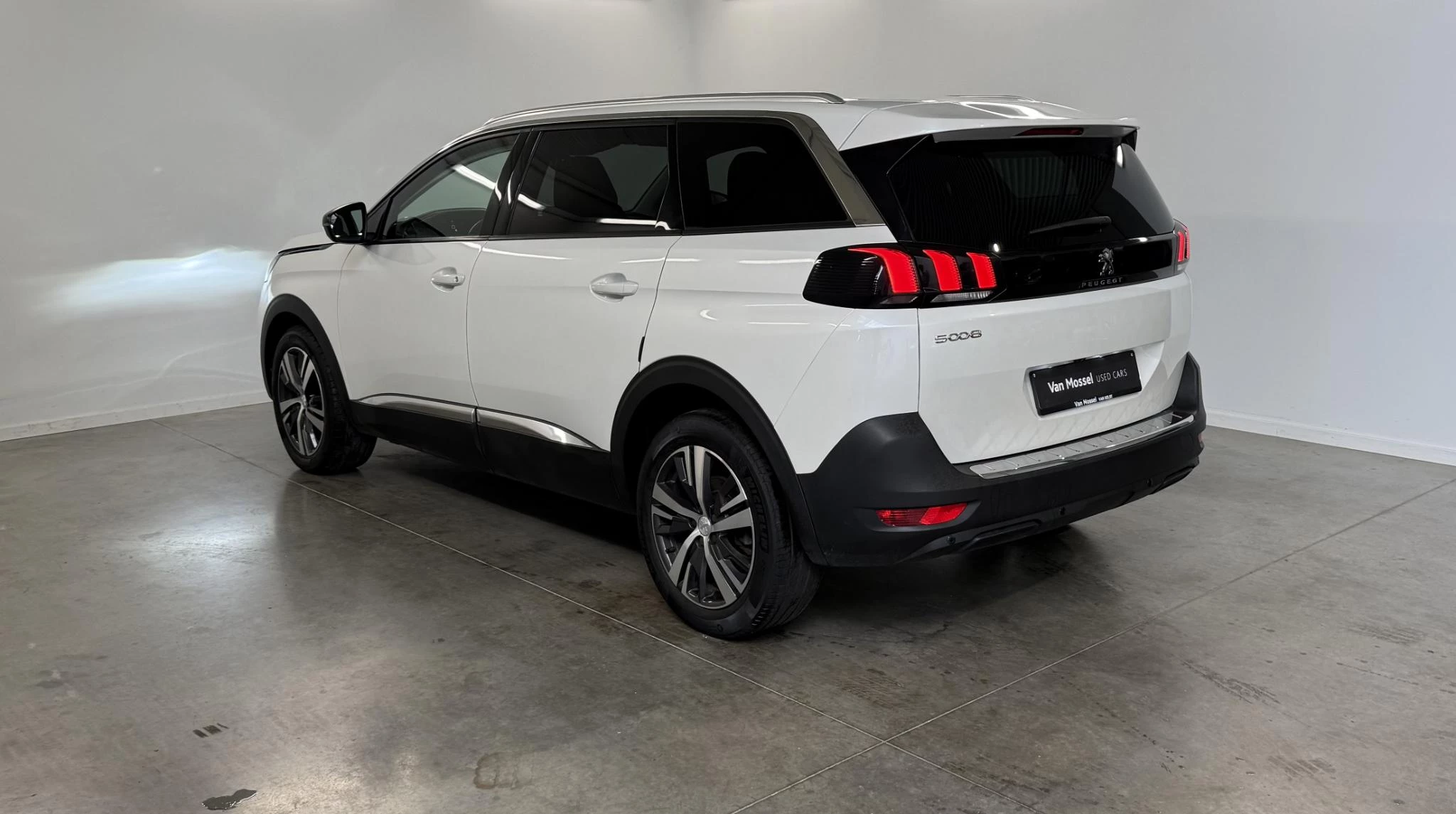 Peugeot 5008 1.5 BlueHDi 96kW S&S EAT8 Allure Pack