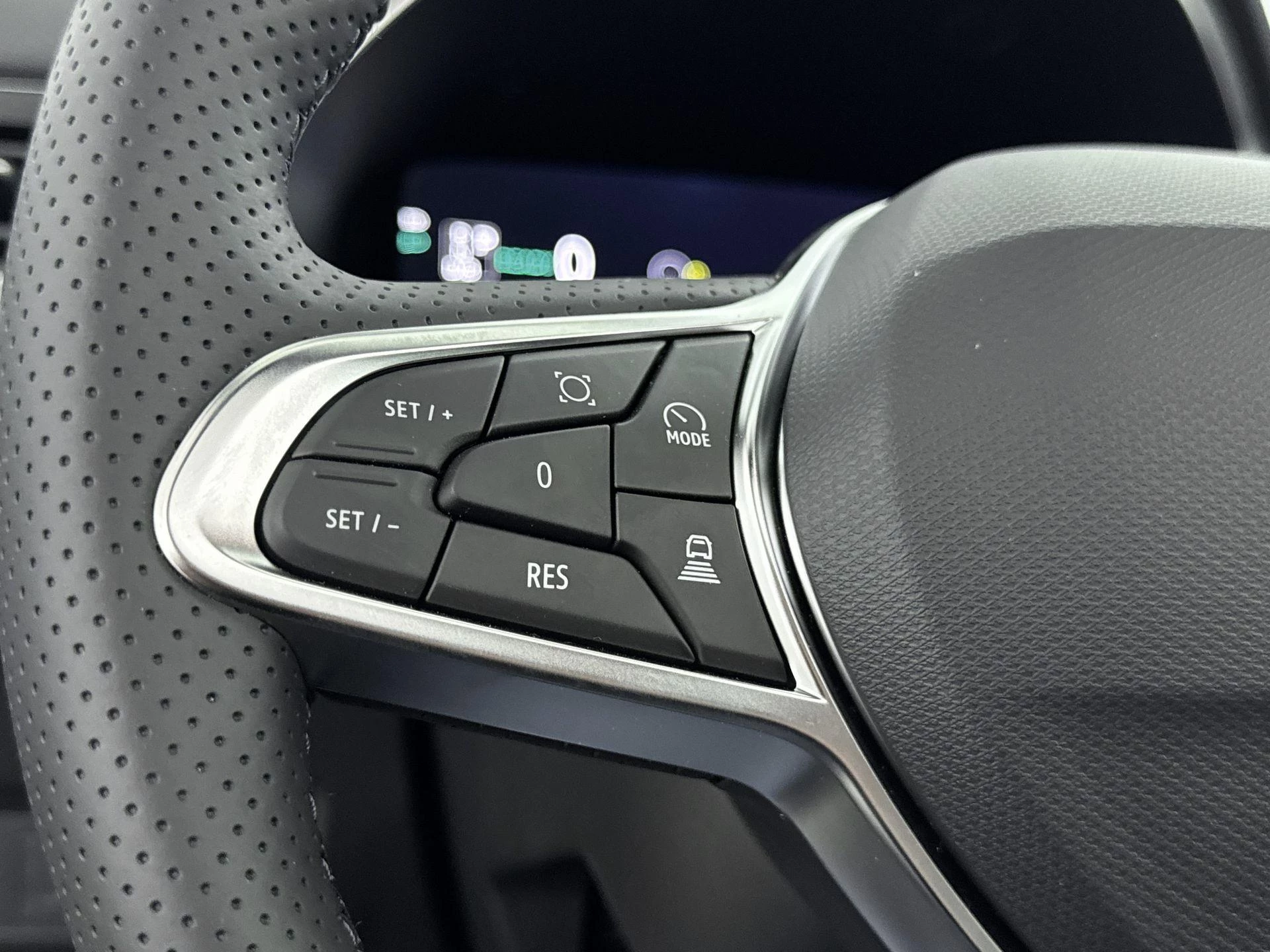 Renault Captur 1.8 E-Tech full hybrid 160Pk Techno