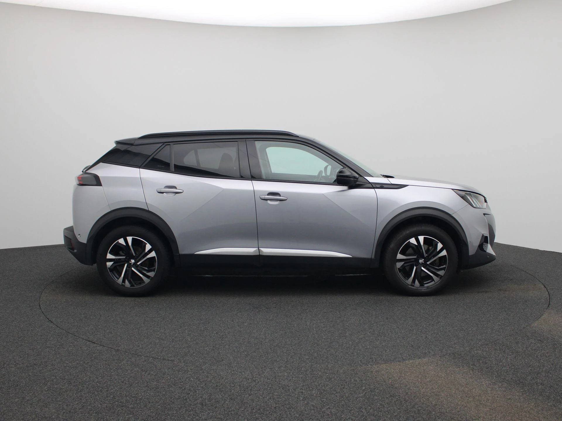 Peugeot e-2008 EV GT 50 kWh