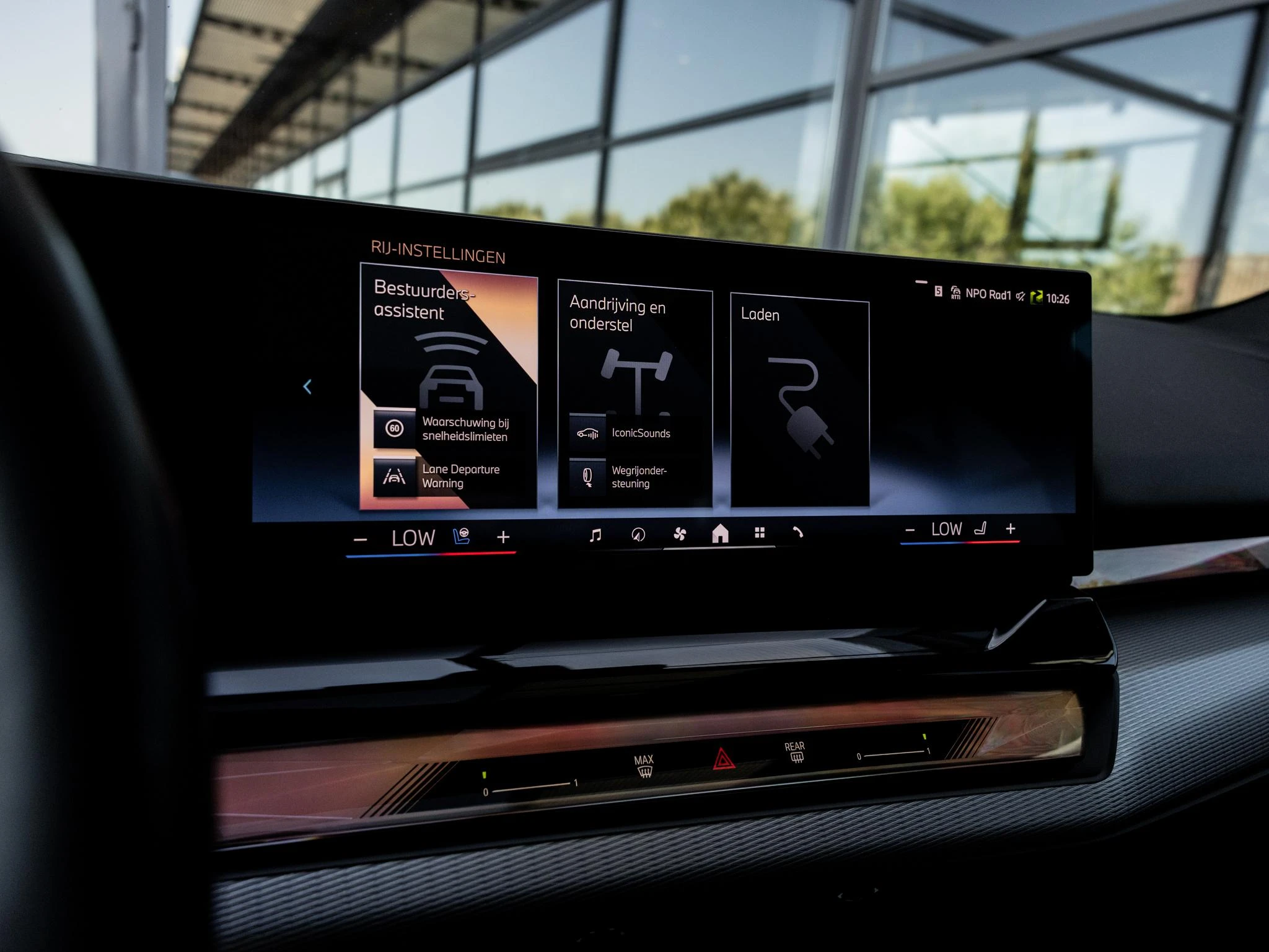BMW-i5-image-44
