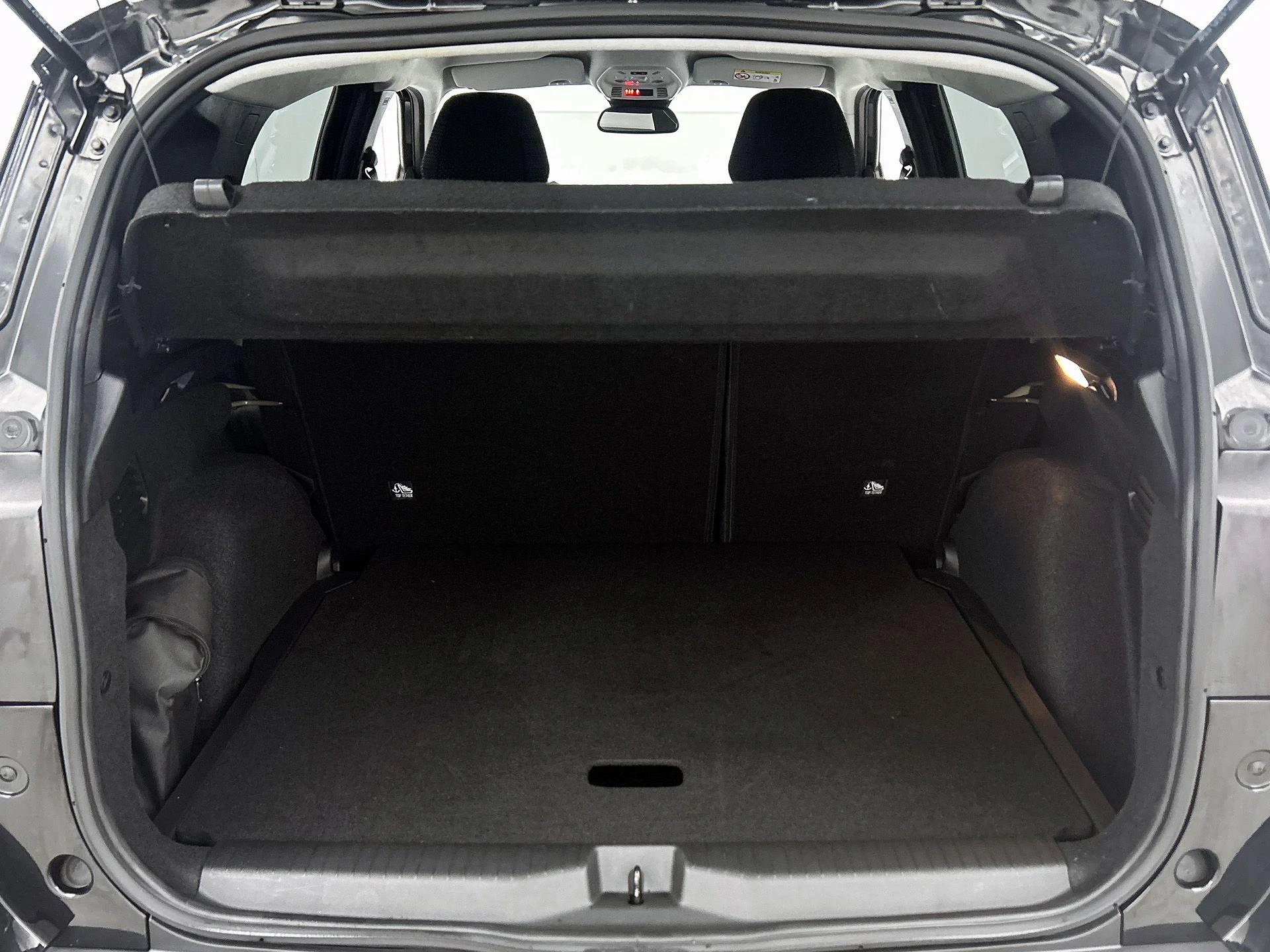 Opel-Frontera-image-16