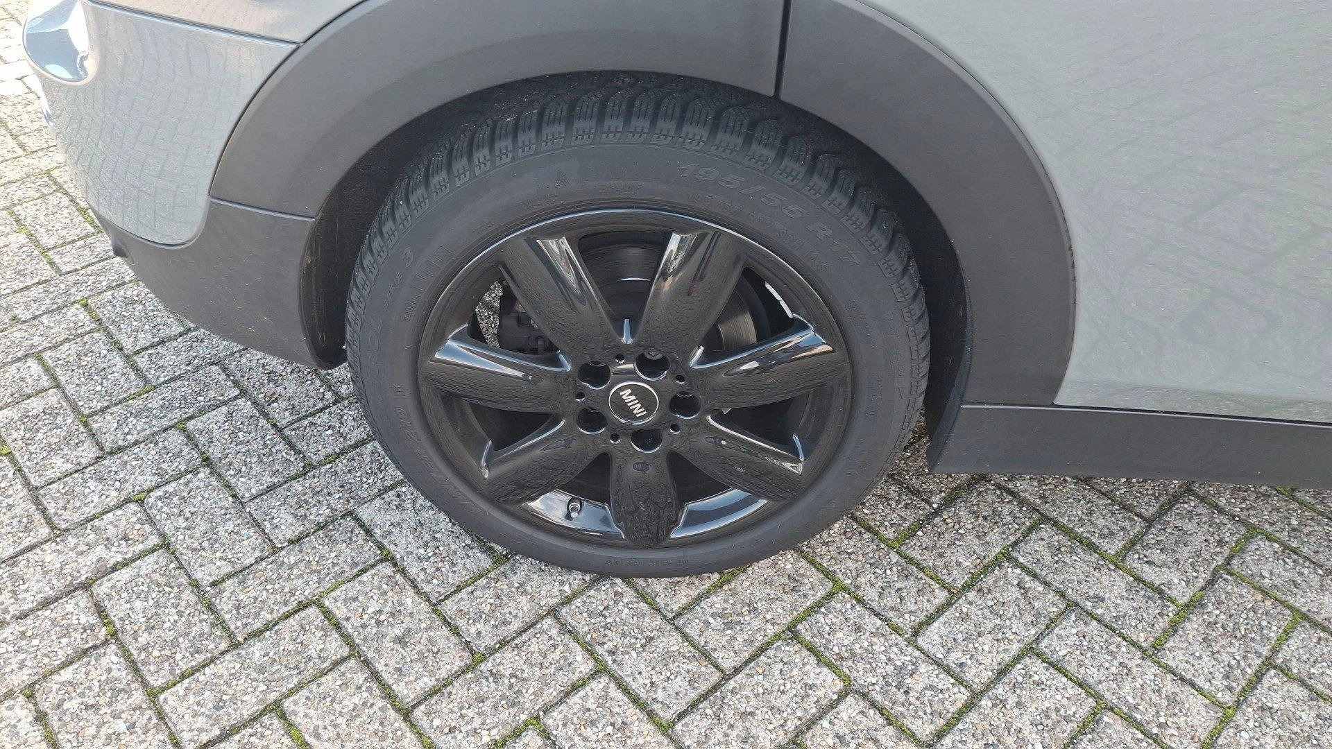 MINI-Clubman-image-13