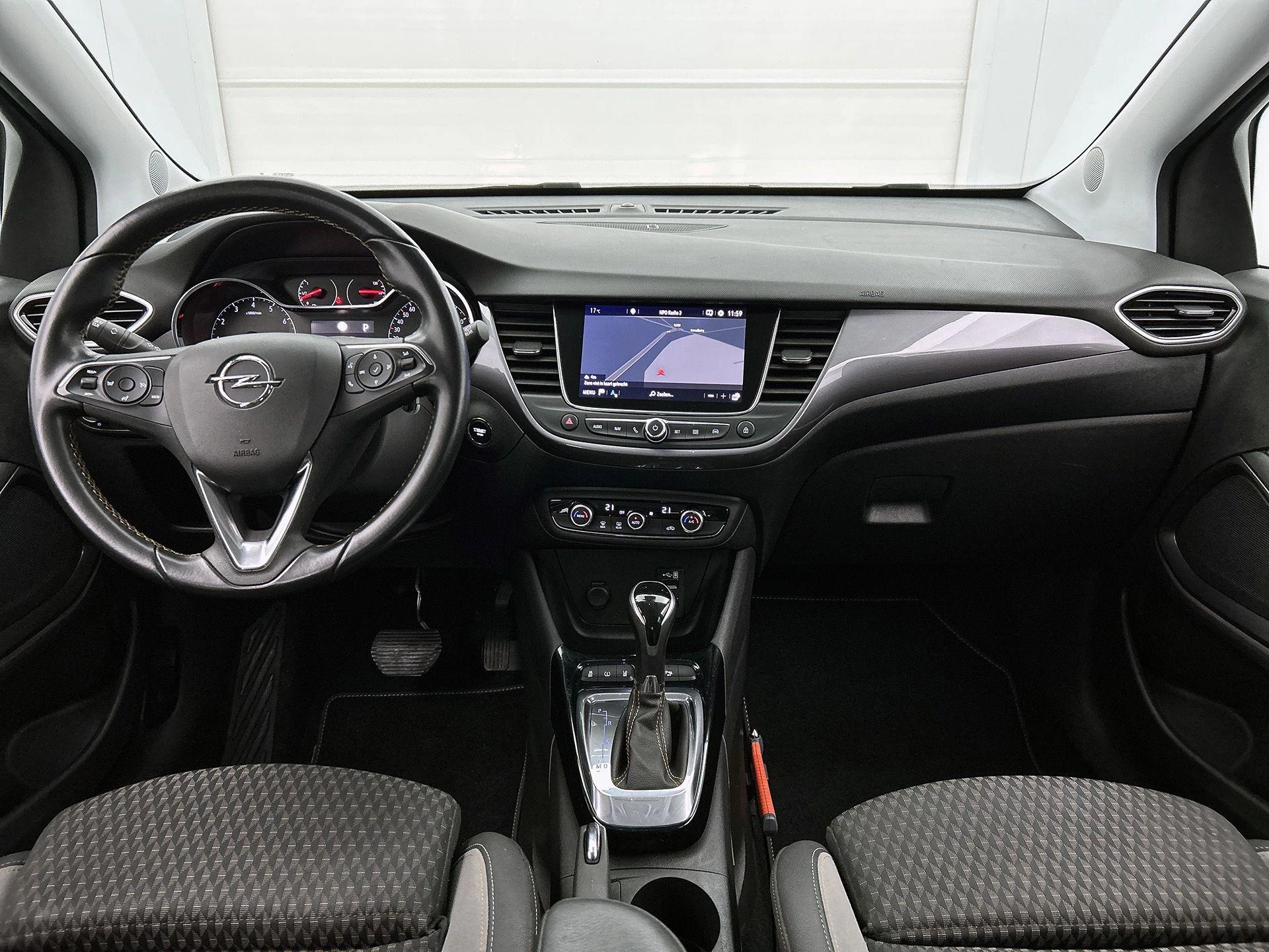 Opel-Crossland X-image-25