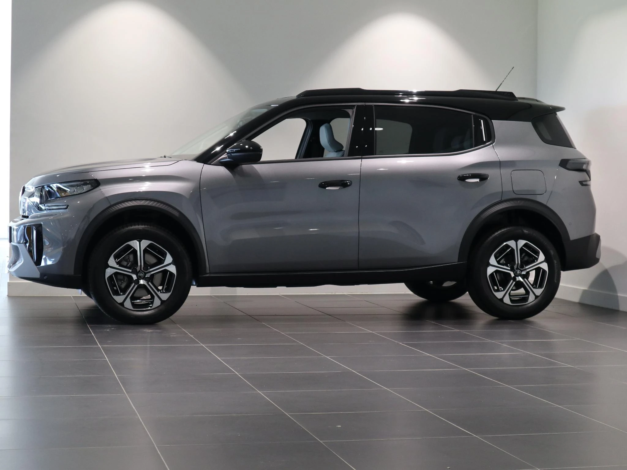 Citroën-ë-C3 Aircross-image-2