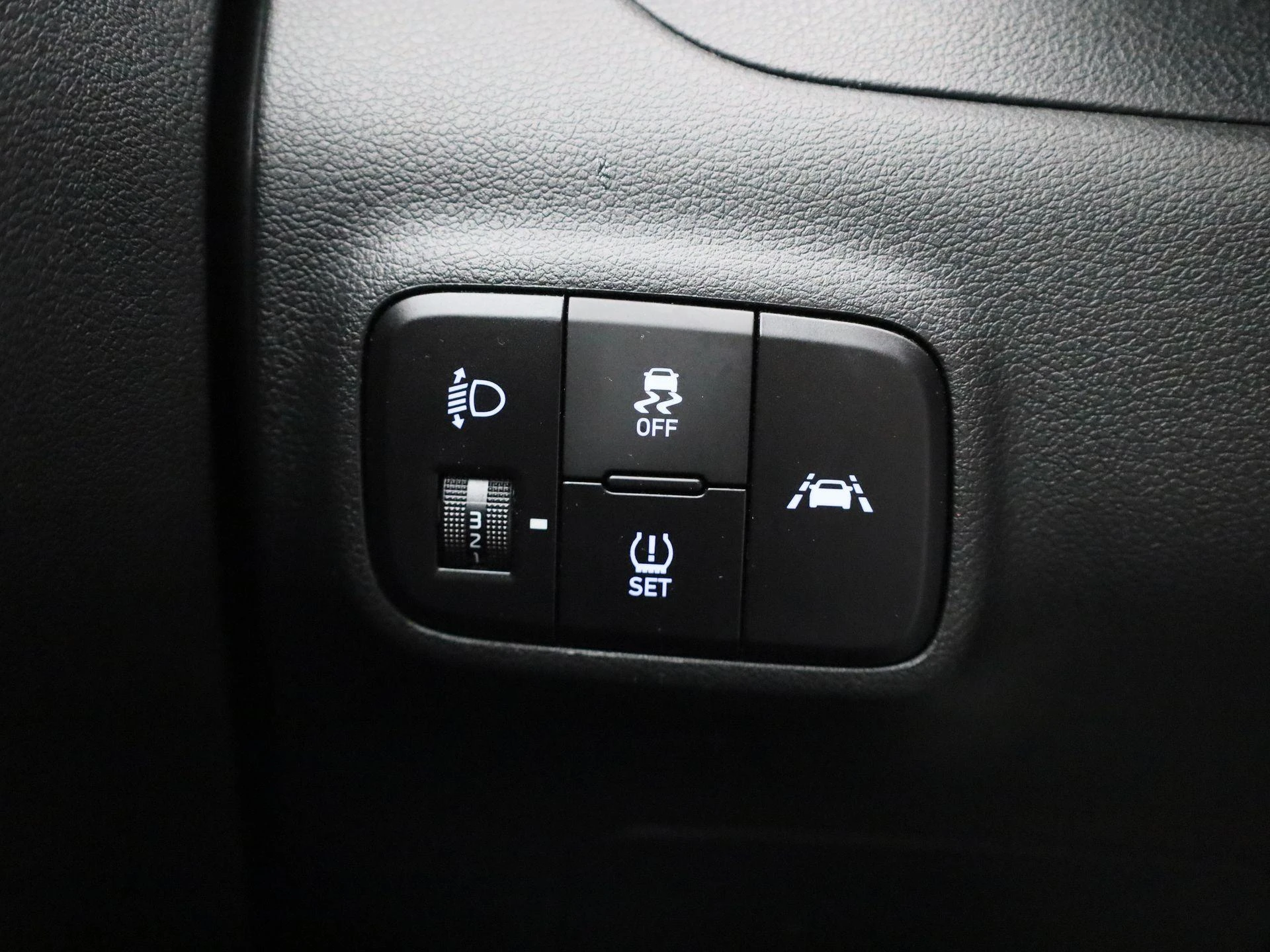Hyundai-i10-image-21