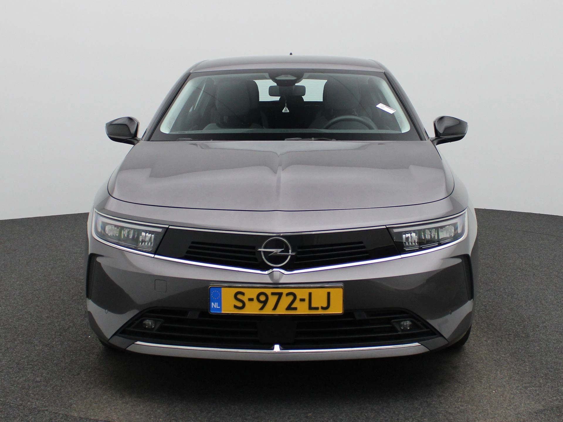 Opel-Astra-image-2