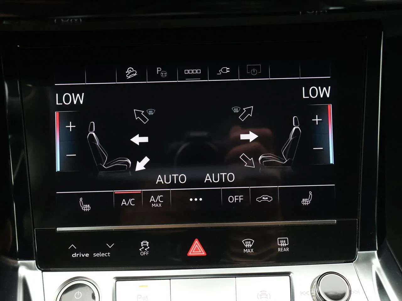 Audi e-tron Sportback Audi e-tron Sportback 55 QUATTRO 408PK *AUTOMAAT*LEDER*CAMERA*VIRTUAL COCKPIT*PDC*ACC*NAVI*APP-CONNECT*...*