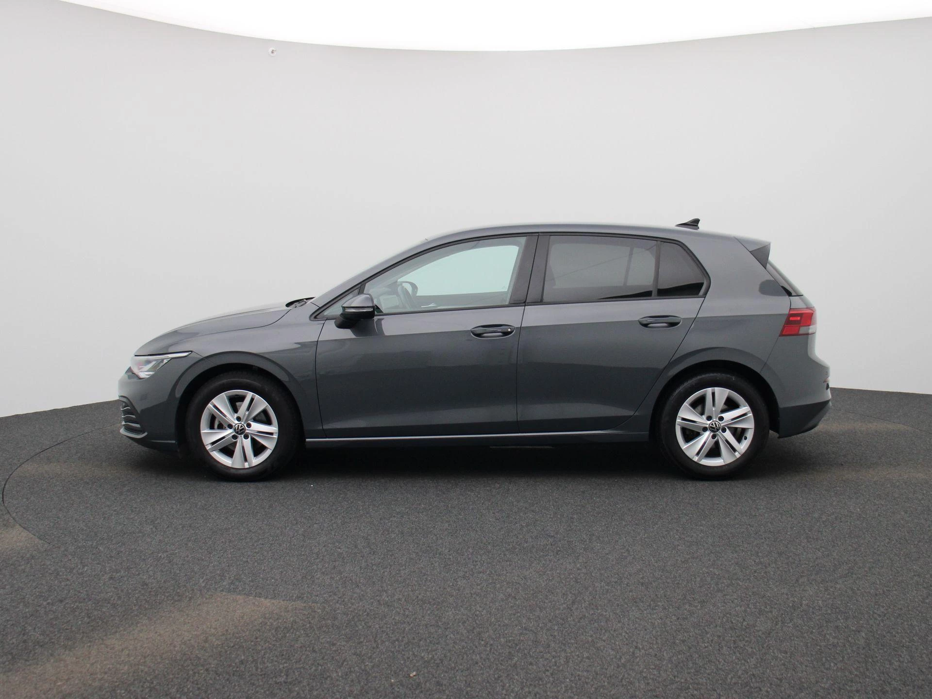 Volkswagen Golf VIII 1.5 eTSI Life DSG | Adaptive Cruise | Camera | PDC
