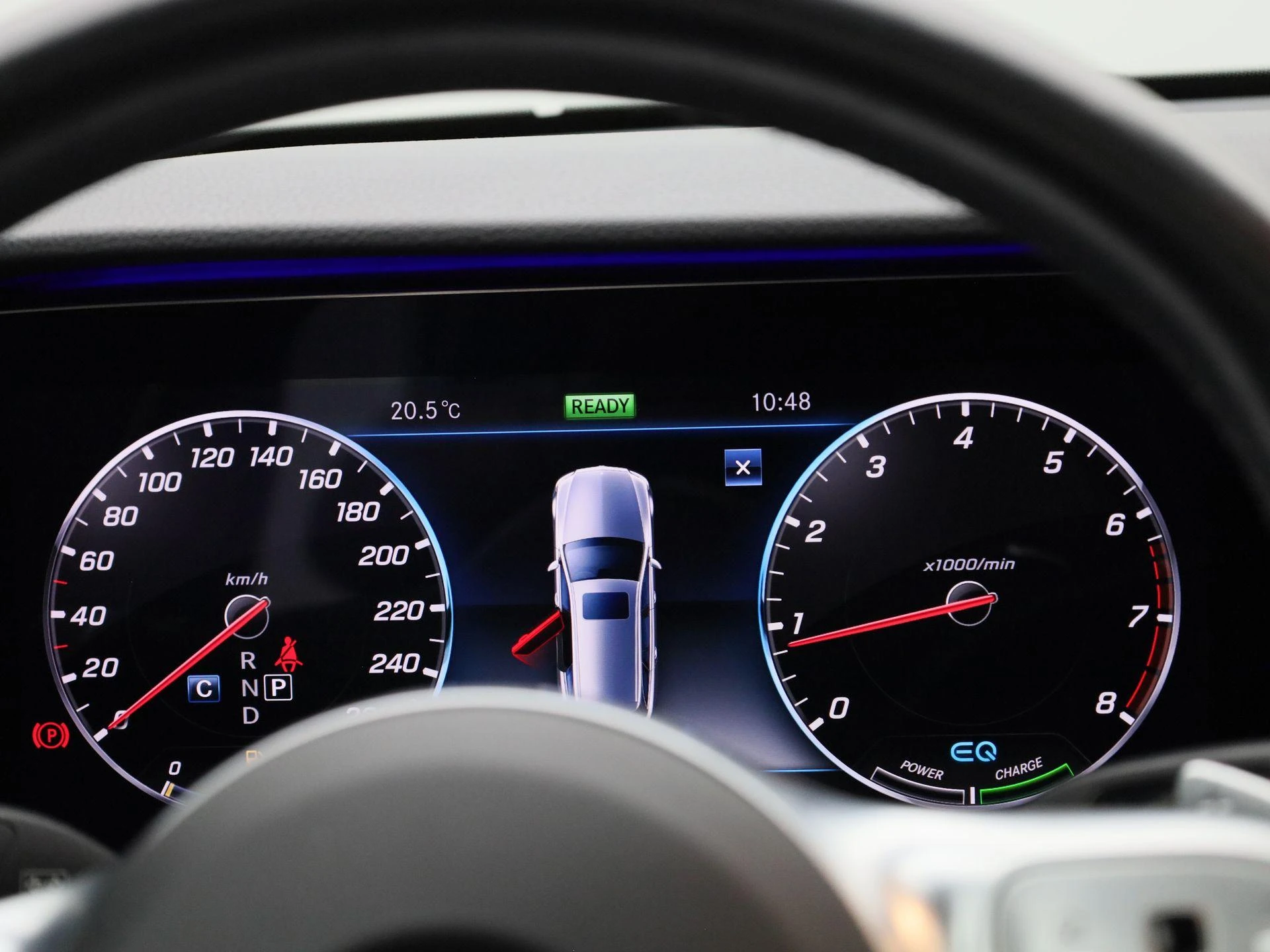 Mercedes-Benz-E-Klasse-image-8