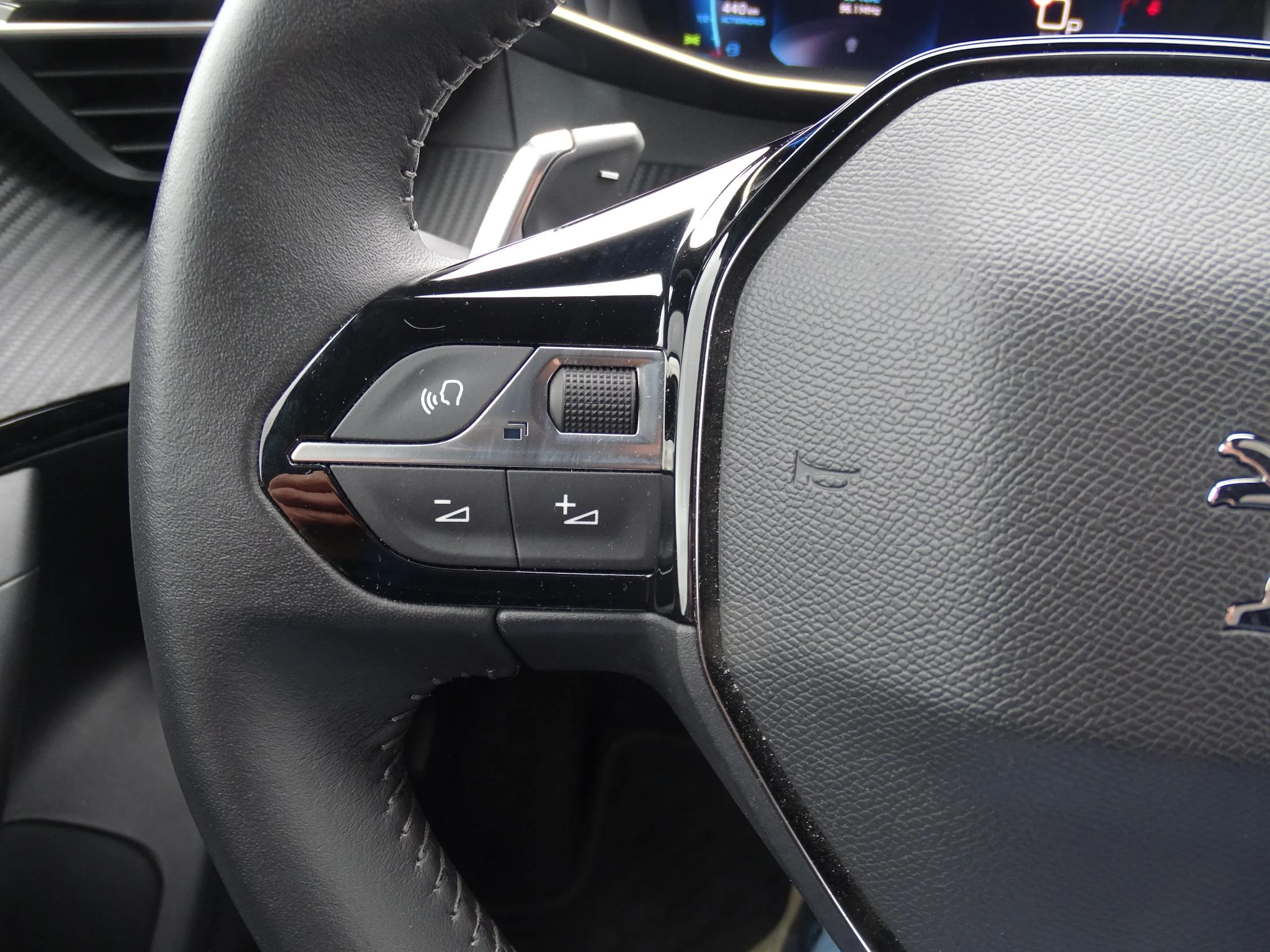 Peugeot-2008-image-19