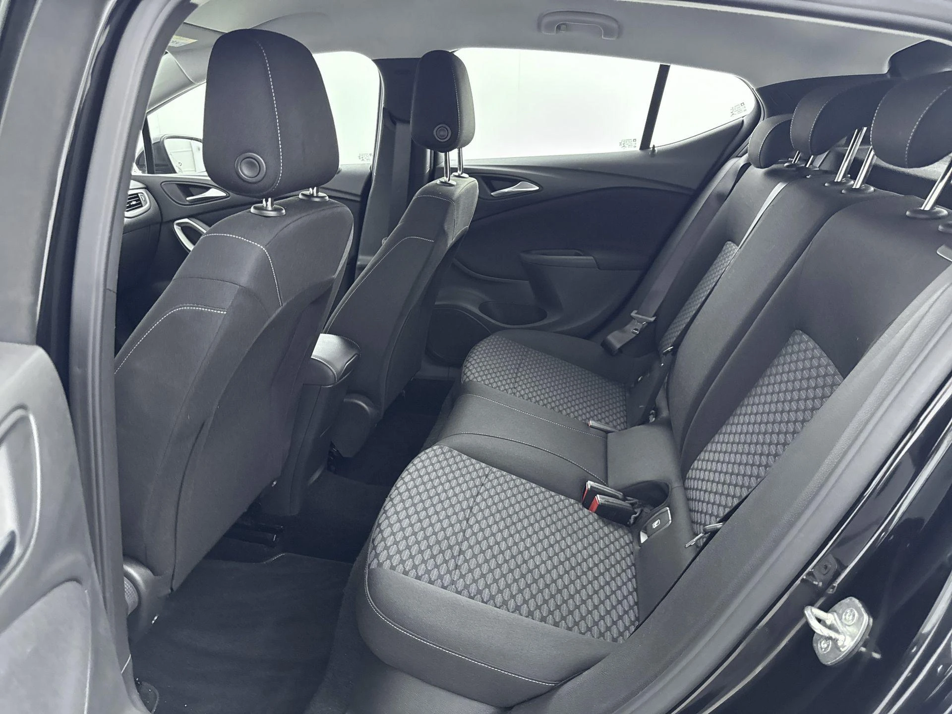 Opel-Astra-image-24