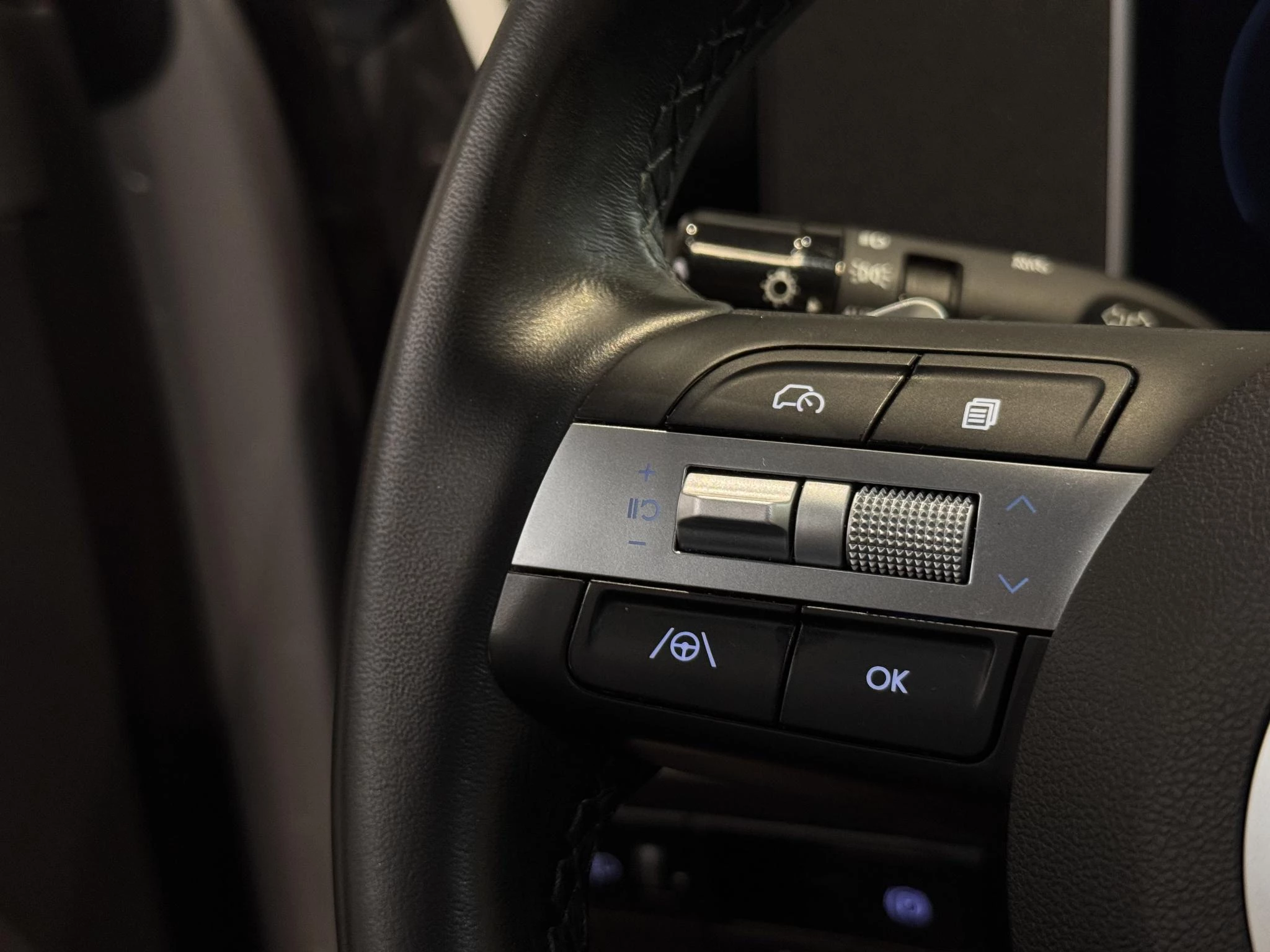 Hyundai-Tucson Hybrid-image-7