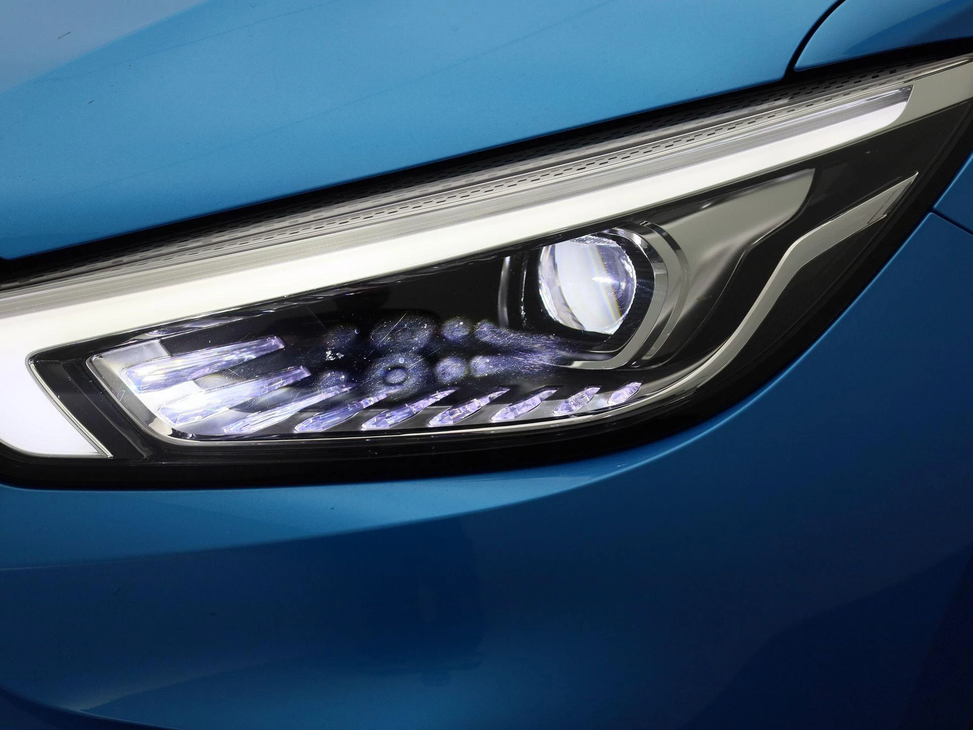 MG-ZS EV-image-13