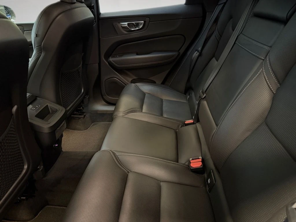 Volvo-XC60-image-8