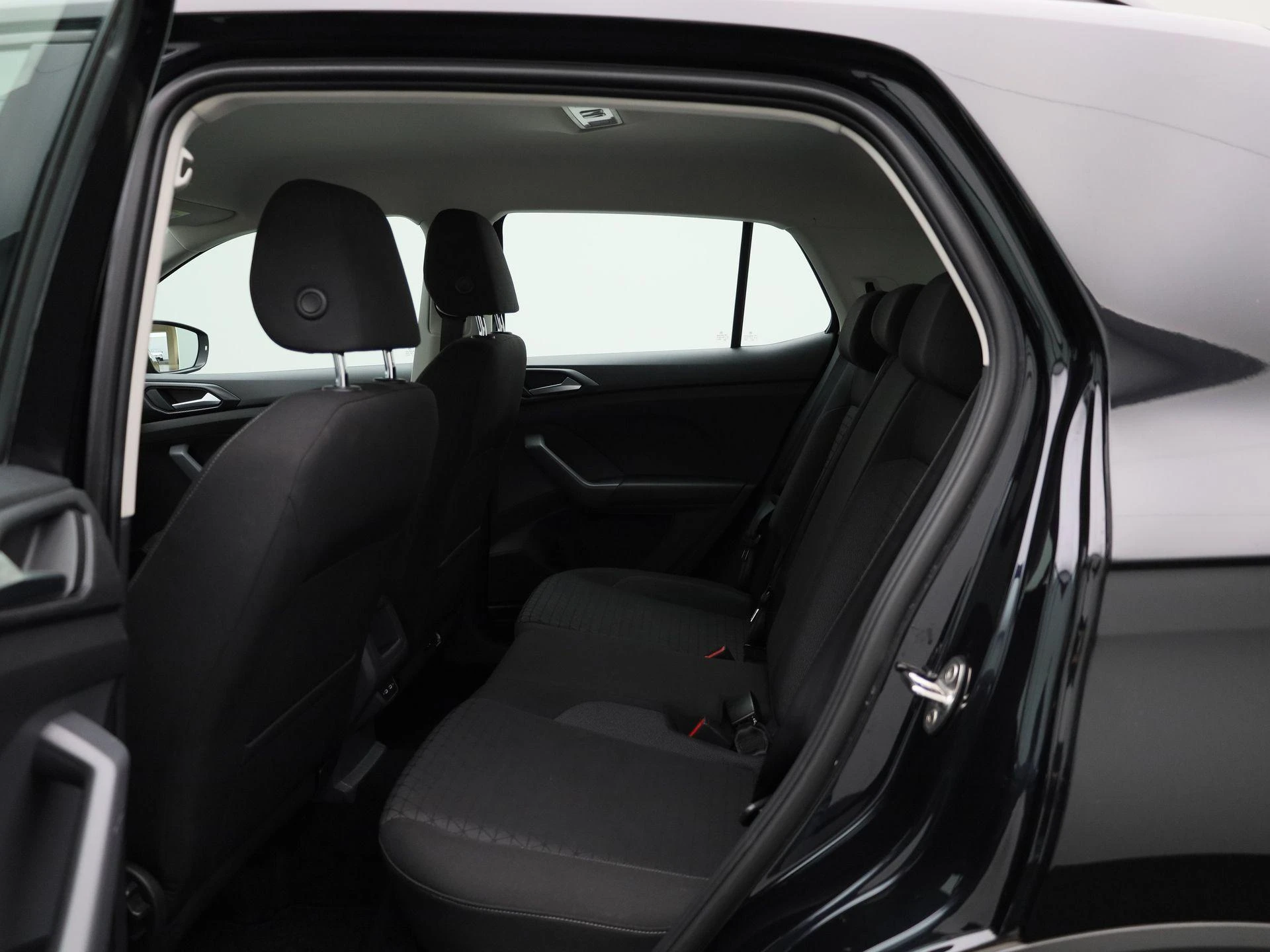 Volkswagen-T-Cross-image-9