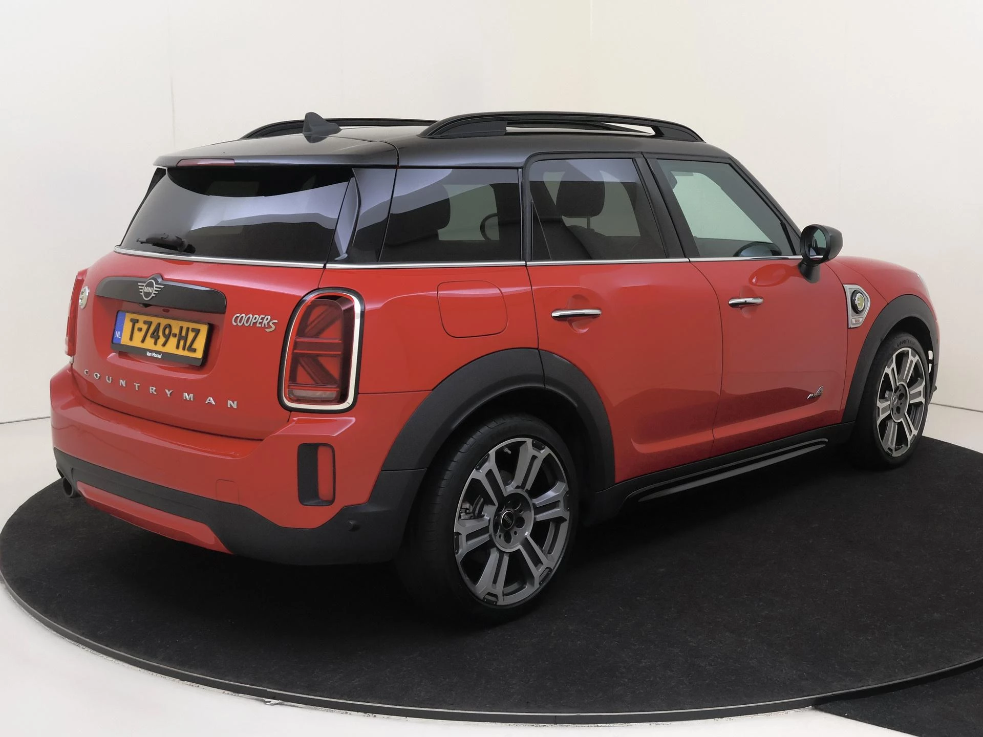 MINI-Countryman-image-6