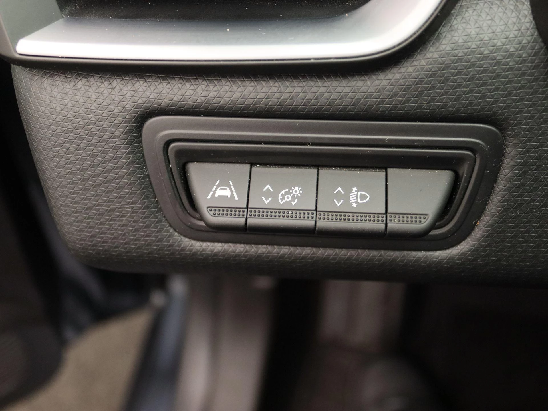 Renault-Clio-image-18