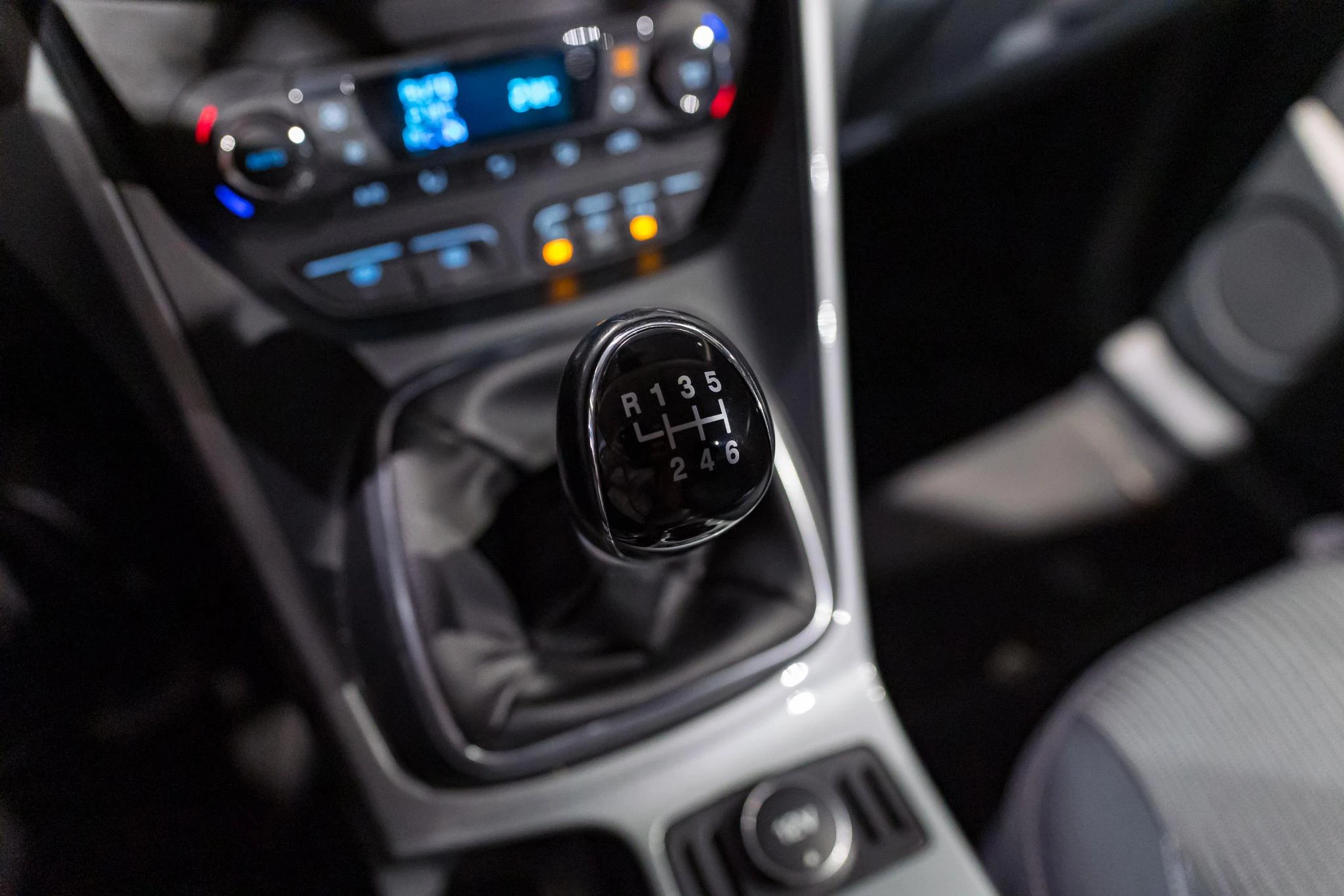Ford-C-MAX-image-27